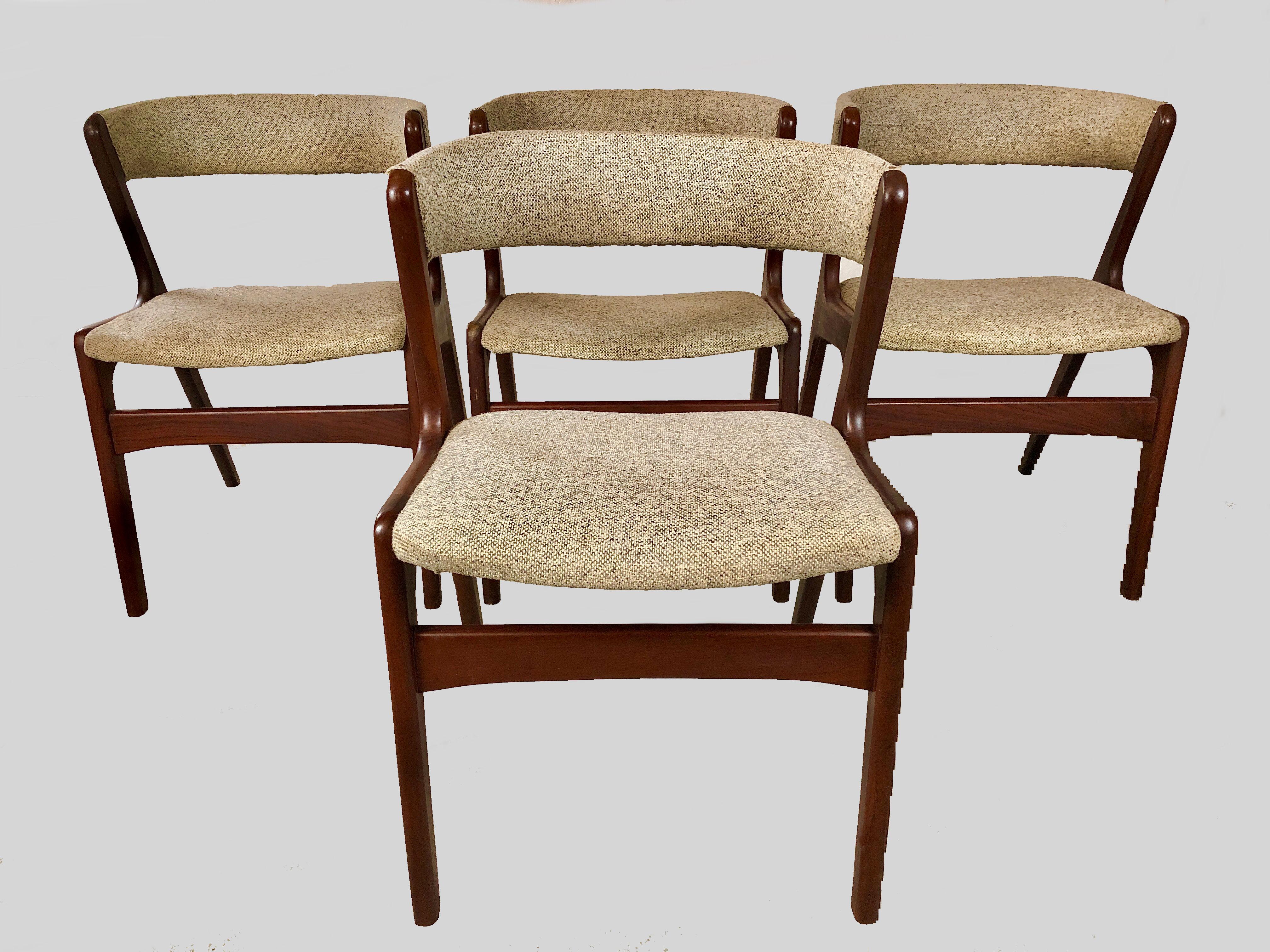 Set of 4 1960s teak dining chairs by Kai Kristiansen

The chairs have Kai Kristiansens typical straight lines and crooked angles that gives the chairs life and personality.

The chairs have been fully restored and refinished by our cabinetmaker to