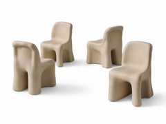 Juego de cuatro sillas de exterior sin brazos Gaetano Pesce "Dalila" beige para Cassina