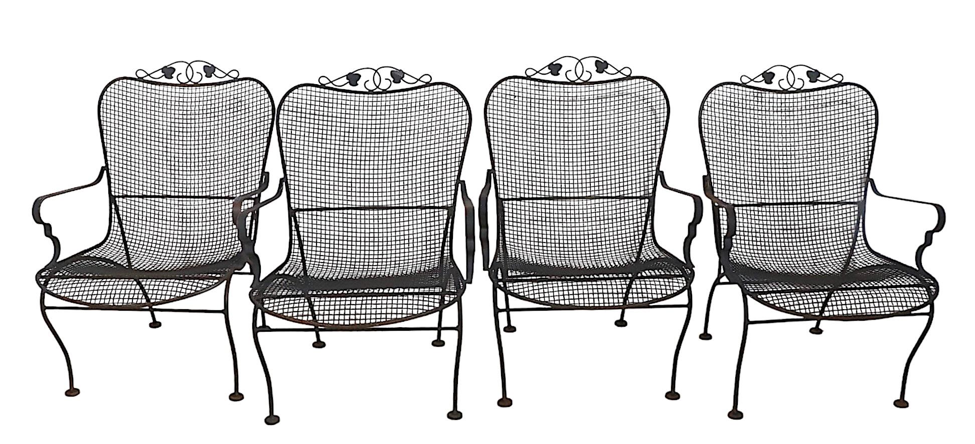 Ensemble de quatre chaises de jardin, de patio et de jardin par Woodard en vente 6