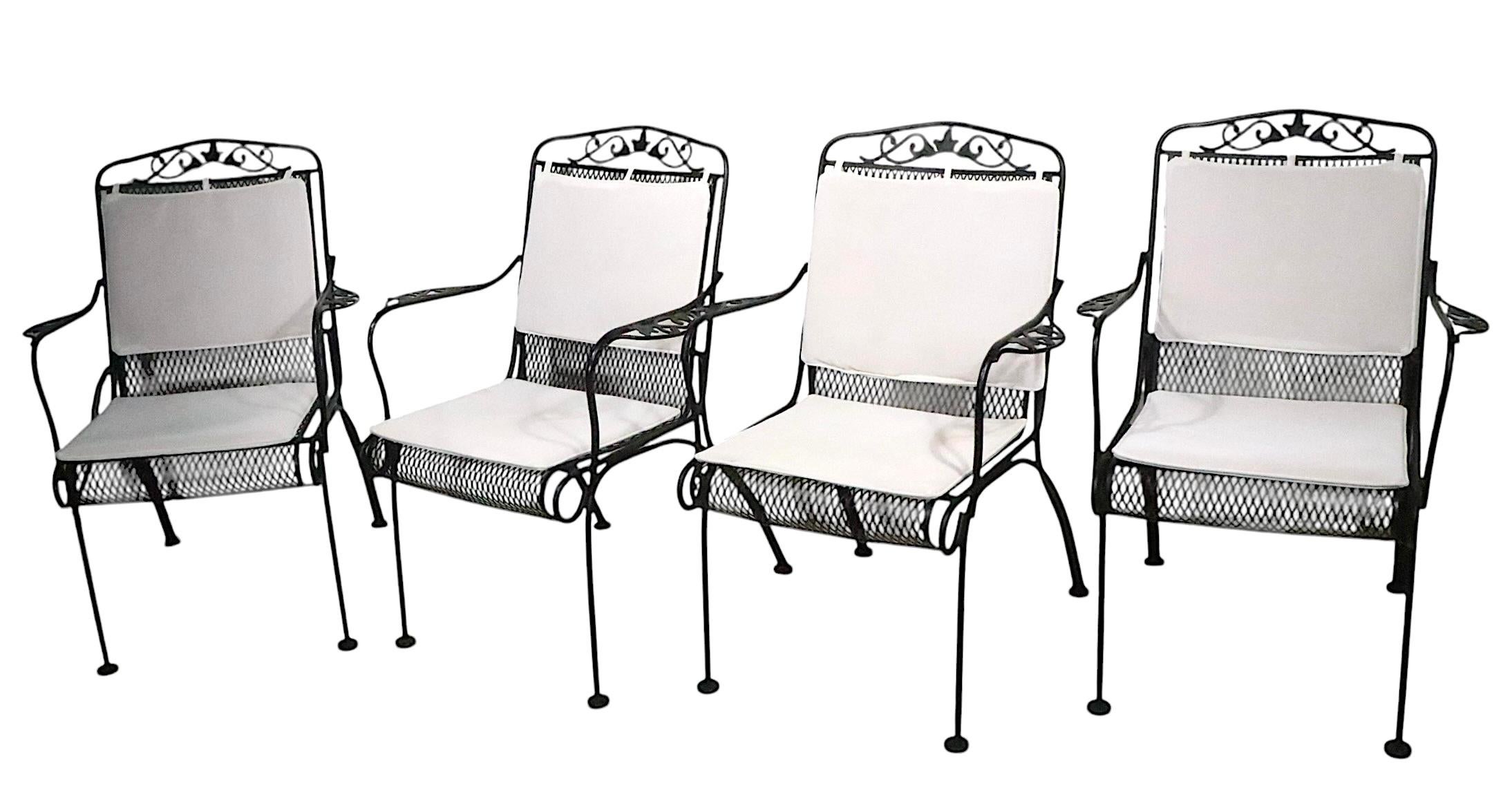 Set of Four Garden Patio Poolside Wrought Iron Dining Chairs att. to Woodard For Sale 6