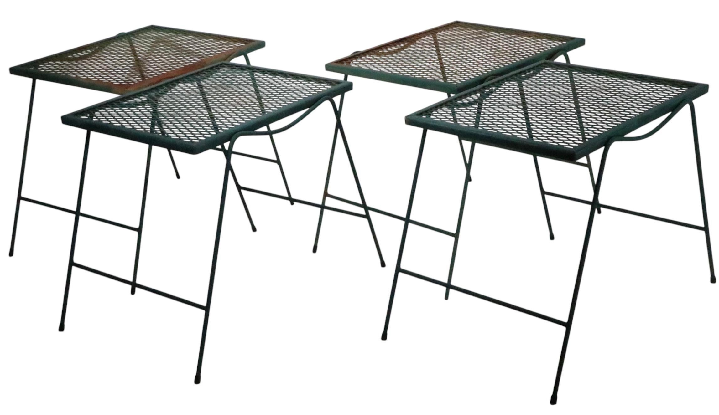 Set of Four Garden Patio Poolside Wrought Iron  Stacking Side Tables For Sale 7