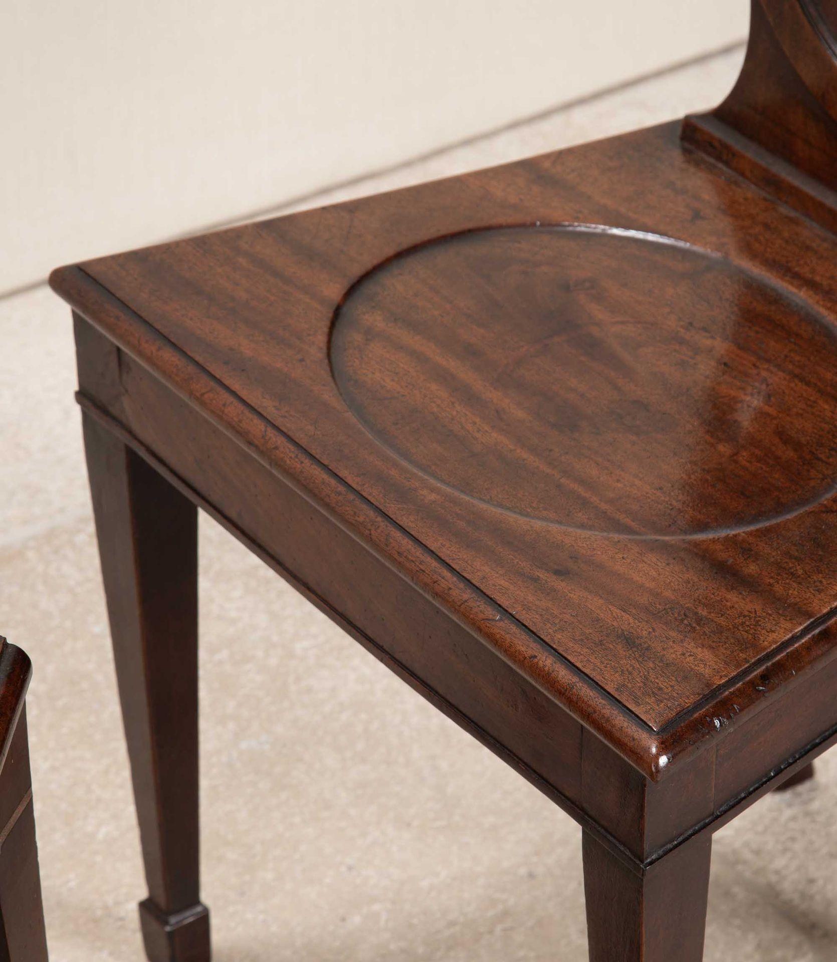 Set di quattro sedie da sala in mogano di Giorgio III in vendita 2