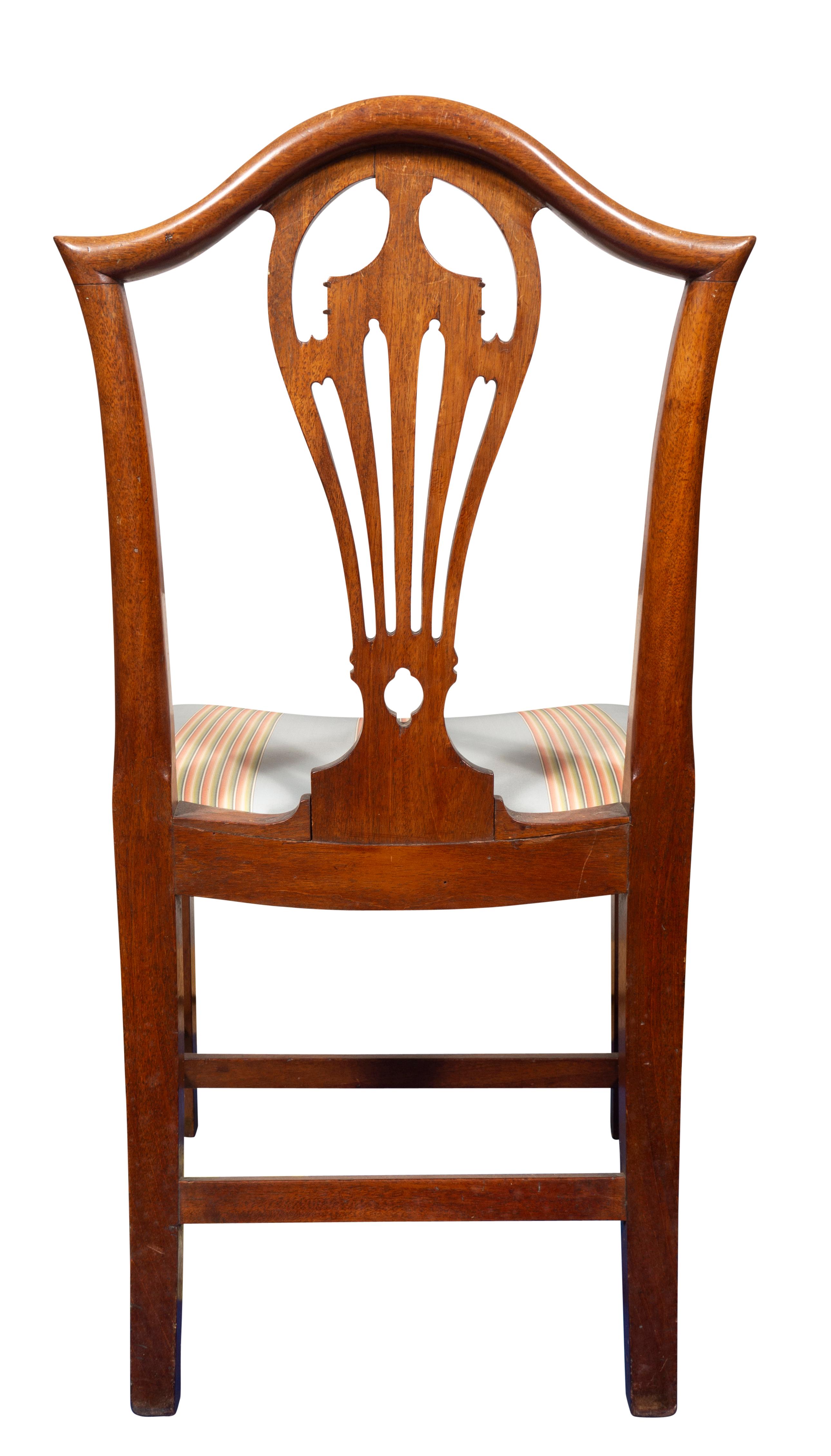 Set of Four George III Mahogany Side Chairs For Sale 4