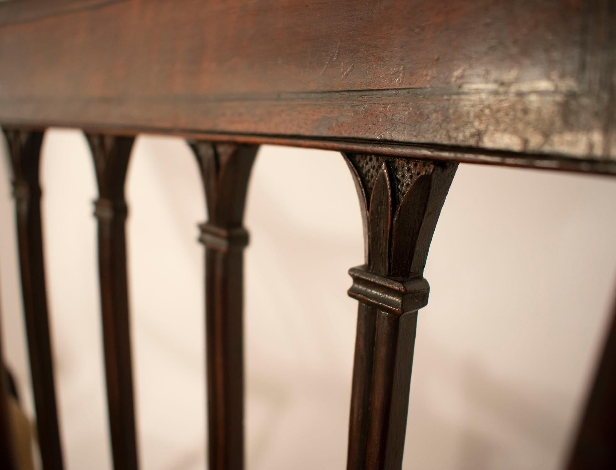 Set of Four George III Dining Chairs, Antique, circa 1790, Walnut and Textile In Good Condition In Barcelona, Cataluna