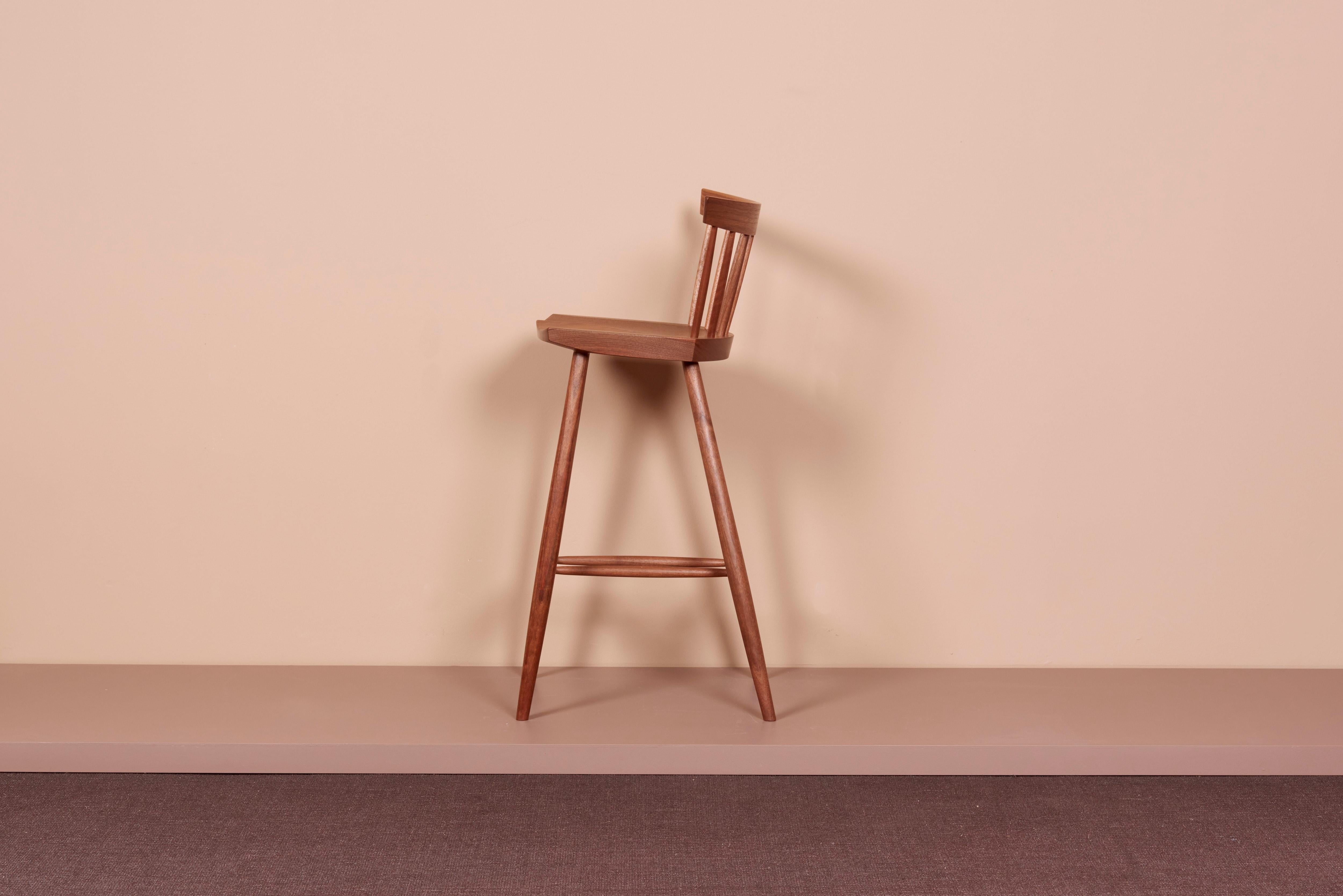 Mid-Century Modern Four Mira Nakashima 4-Legged High Chairs based on a design by George Nakashima en vente