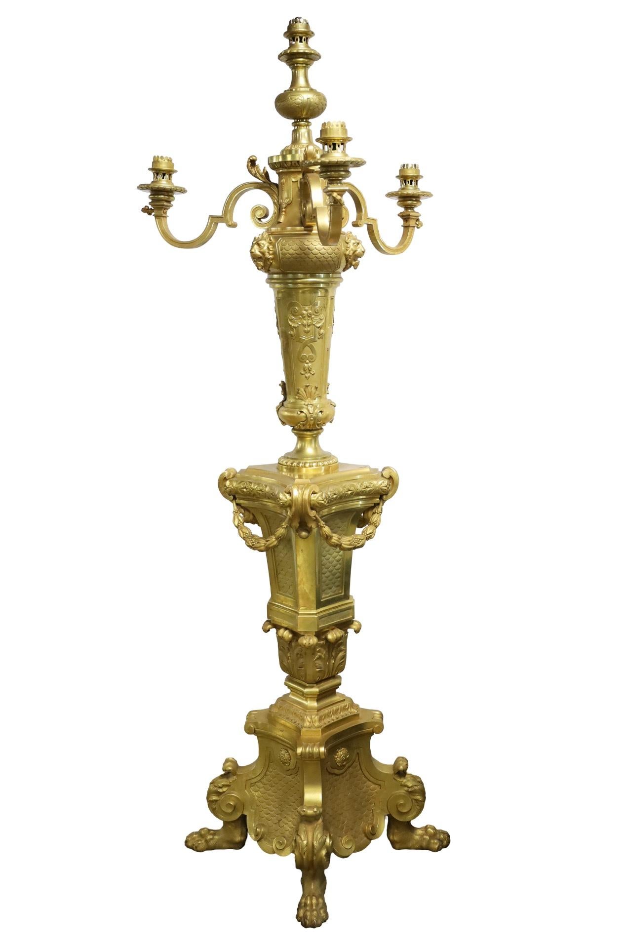 Set of Four Georgian Gilt Bronze Palace Torchieres (Vergoldet) im Angebot