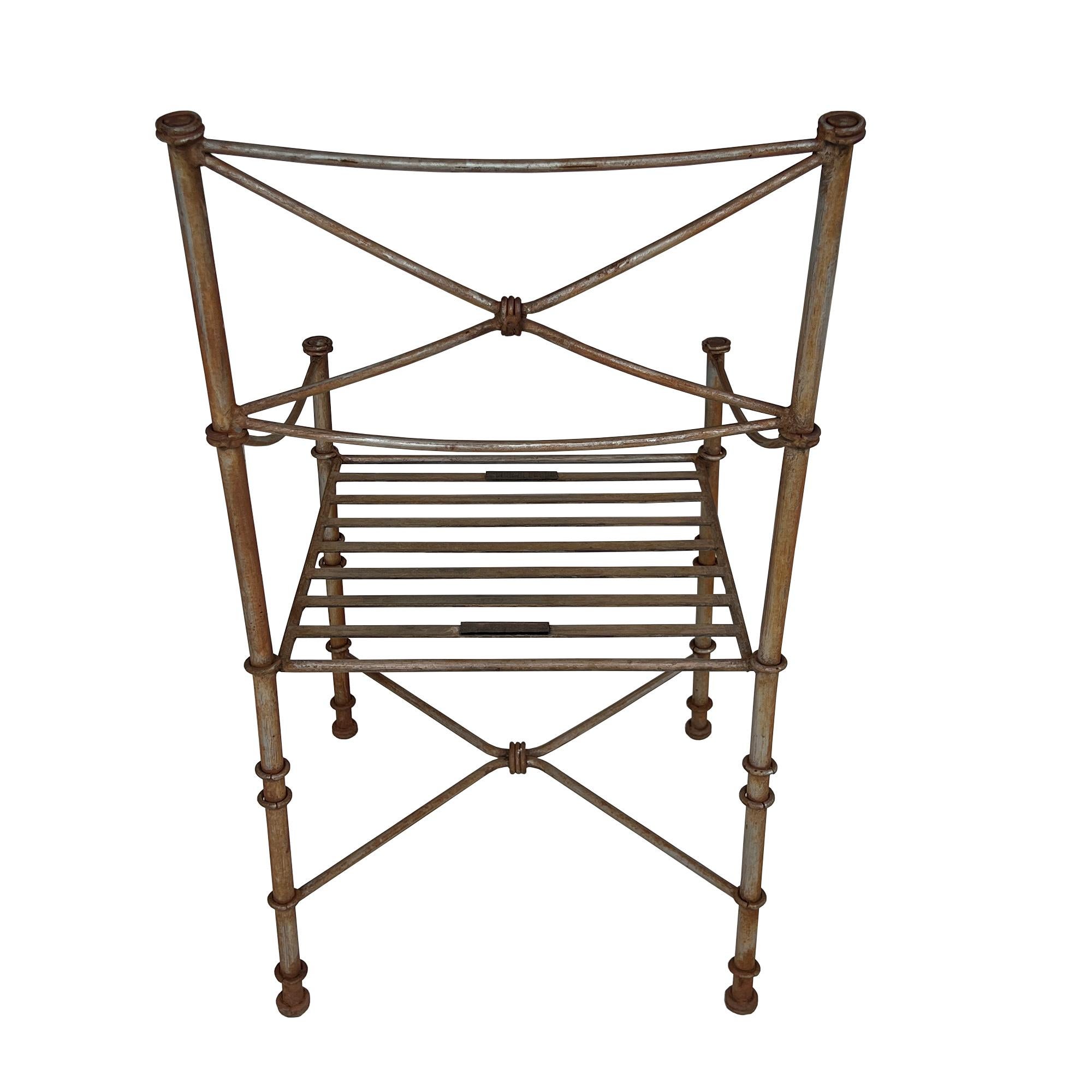 Ensemble de quatre chaises en fer de style Giacometti - Sculptural Modernist Italian Design Bon état - En vente à Oklahoma City, OK