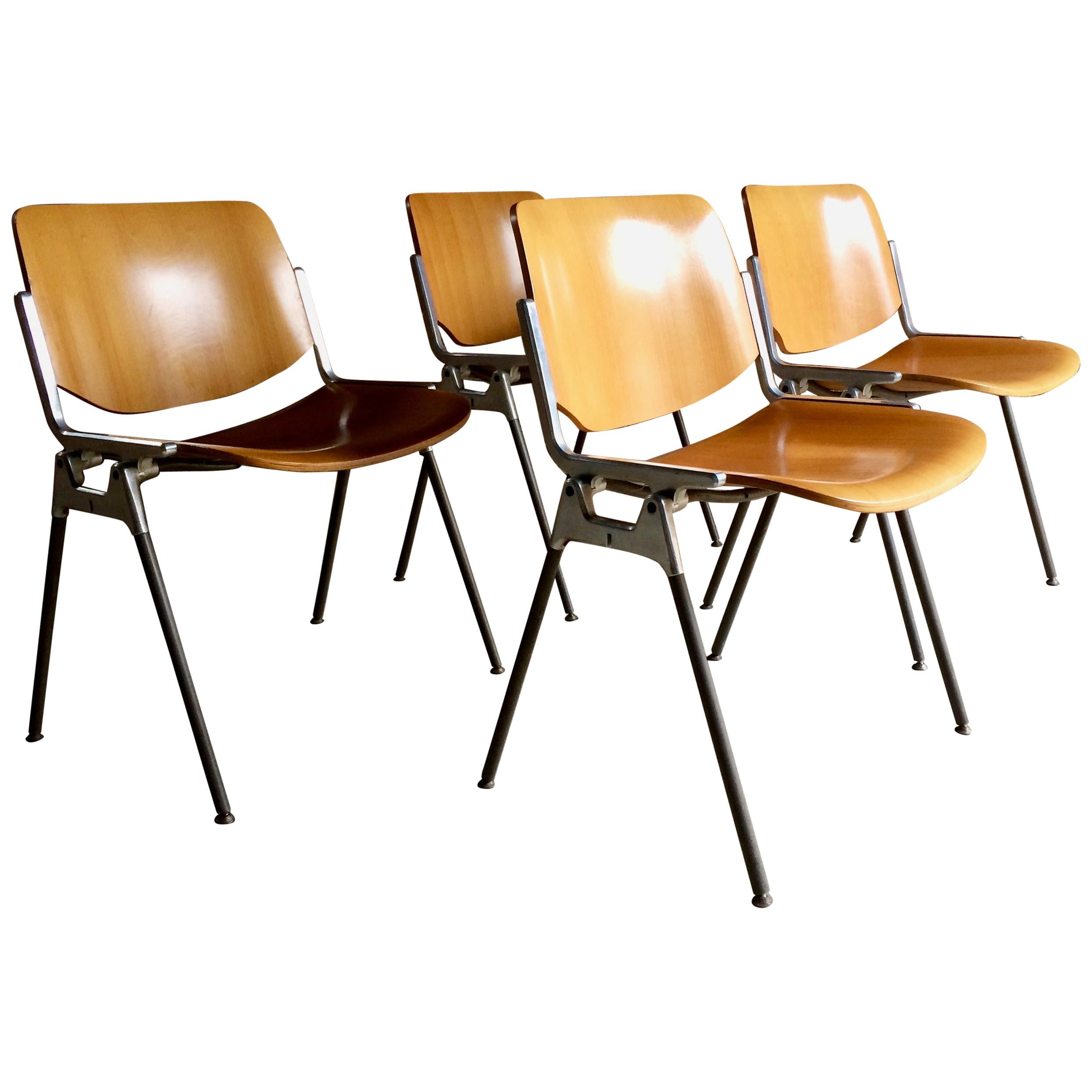 Set of Four Giancarlo Piretti DSC Axis 106 Chairs Castelli, circa 1960s, Italian