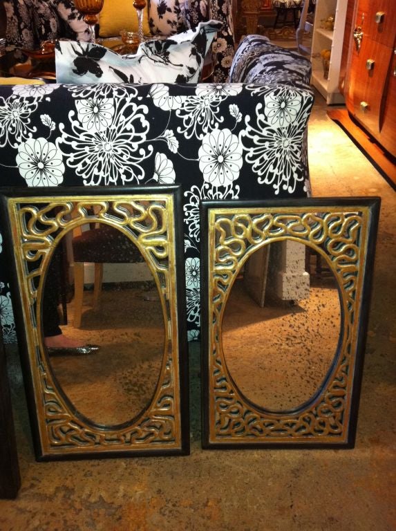 Set of Four Gilded Chinese Mirrors In Excellent Condition For Sale In Dallas, TX