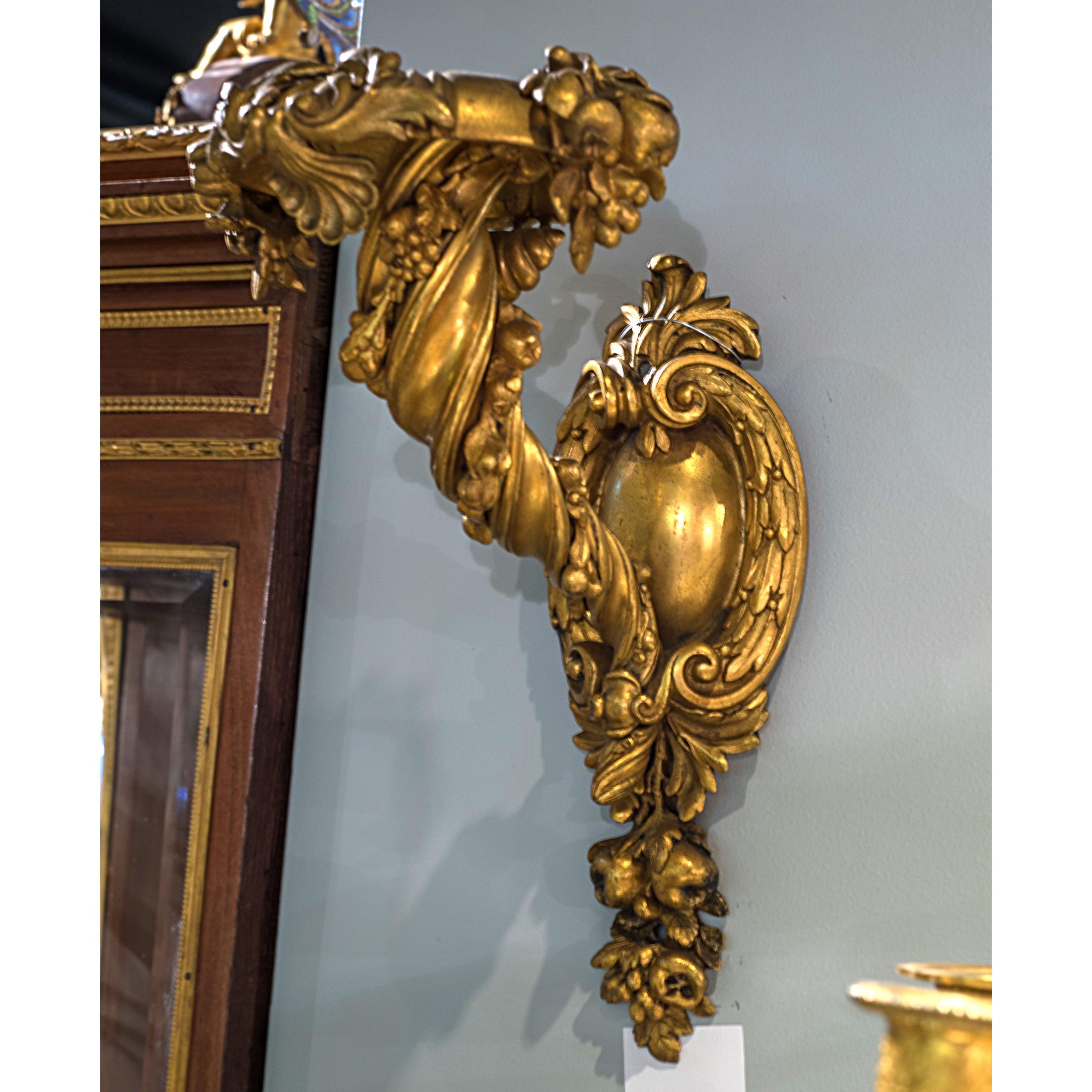 Set of Four Gilt Bronze Single Branch Wall Lights Sconces Attributed to Caldwell In Good Condition For Sale In New York, NY