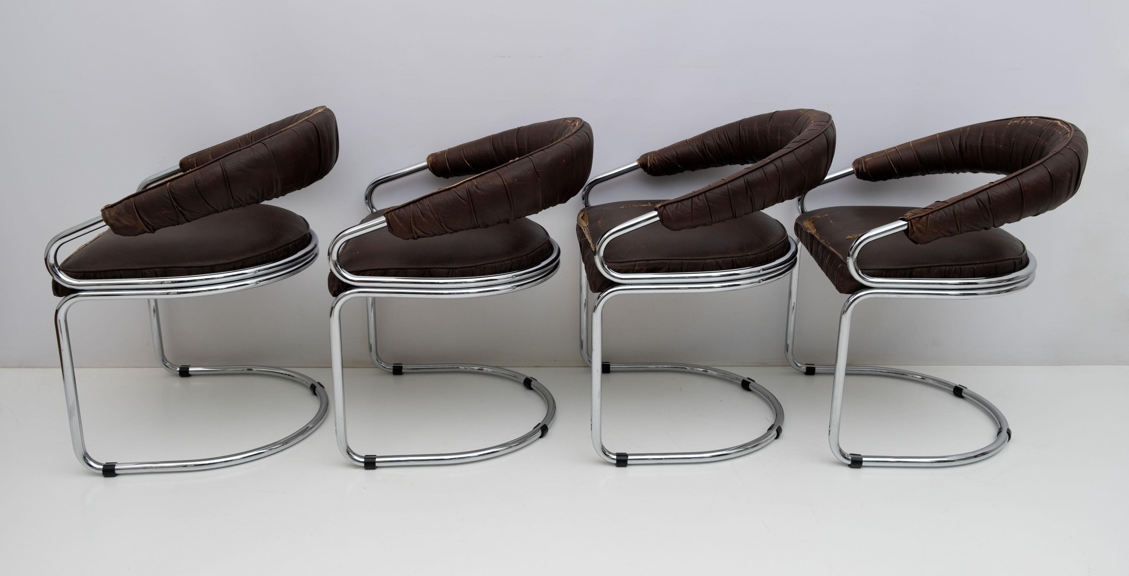 Set of Four Giotto Stoppino Modern Metal Chrome Dining Chairs for Kartell, 1970s In Good Condition For Sale In Puglia, Puglia