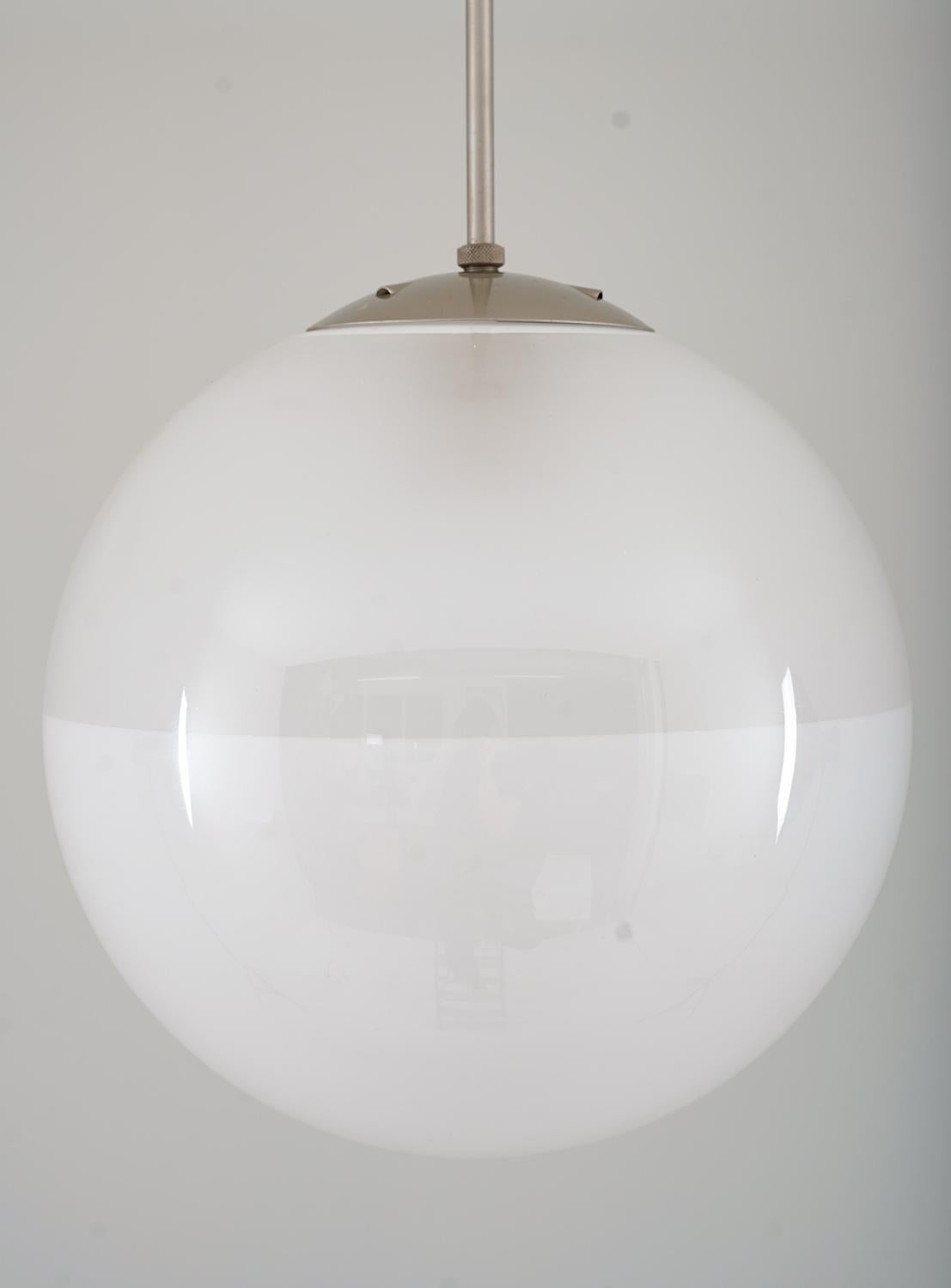 Svedese Set di quattro pendenti in vetro di Böhlmarks, Modernità svedese, anni '30 in vendita