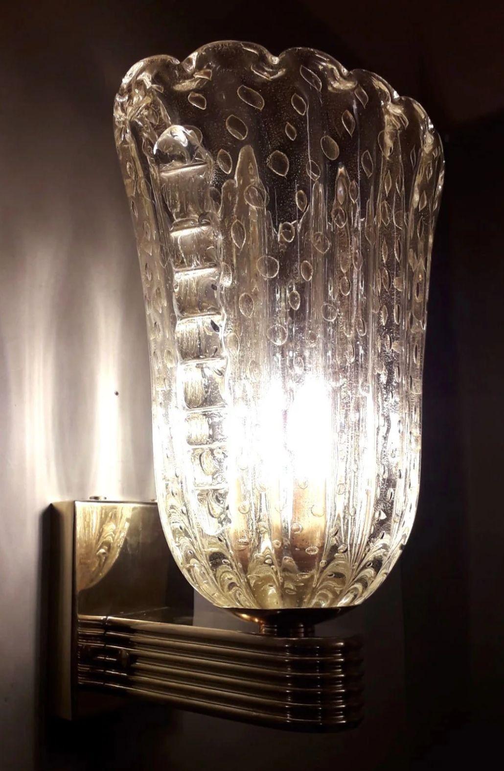 Juego de cuatro apliques de Murano Bollicine dorados de Barovier e Toso. Italia, años 50. en venta 2