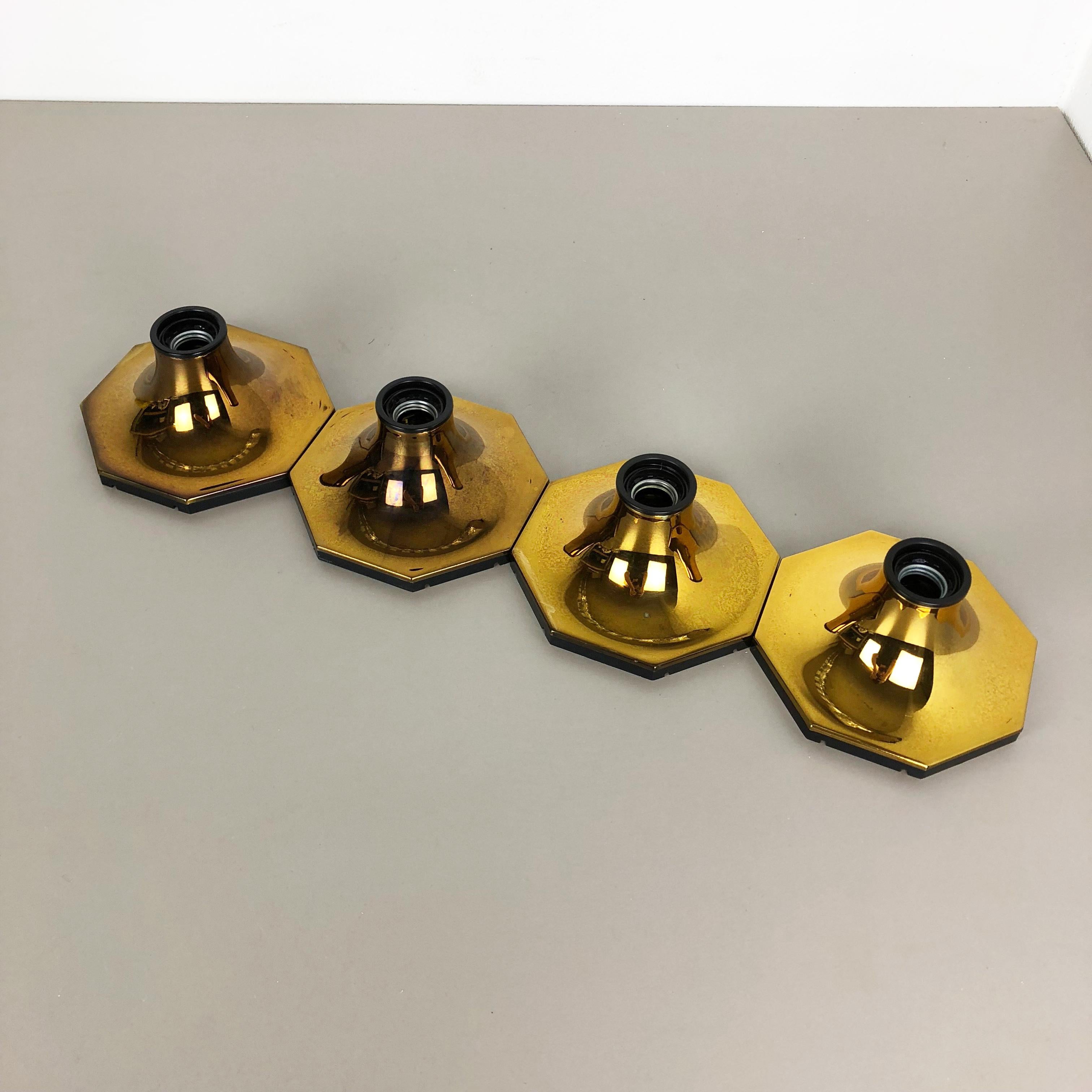 Set of Four Golden Cubic Wall Lights by Motoko Ishii for Staff Lights, 1970 In Fair Condition In Kirchlengern, DE