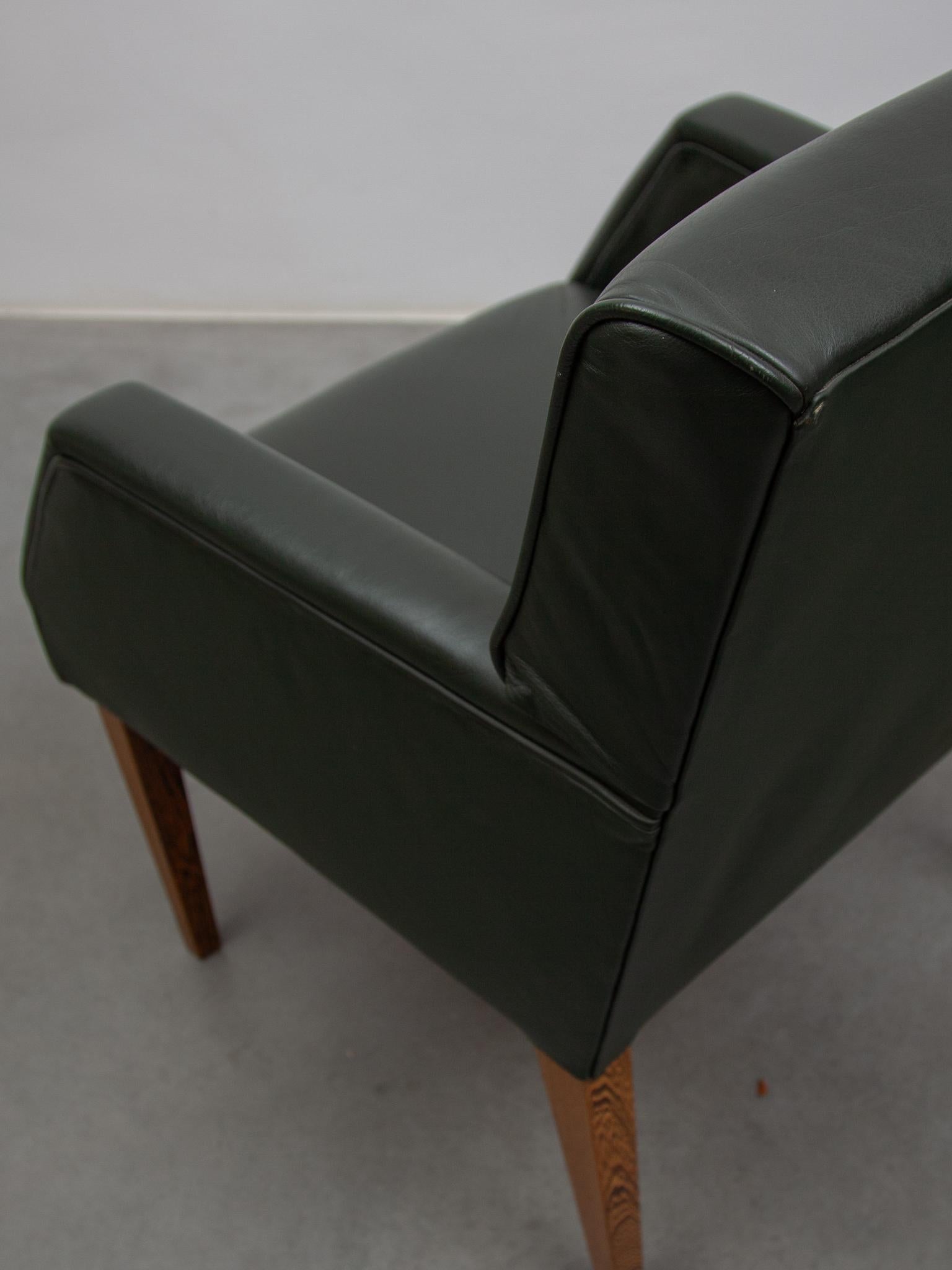 Set of Four Green Leather Arm Lounge Chairs, Denmark For Sale 4