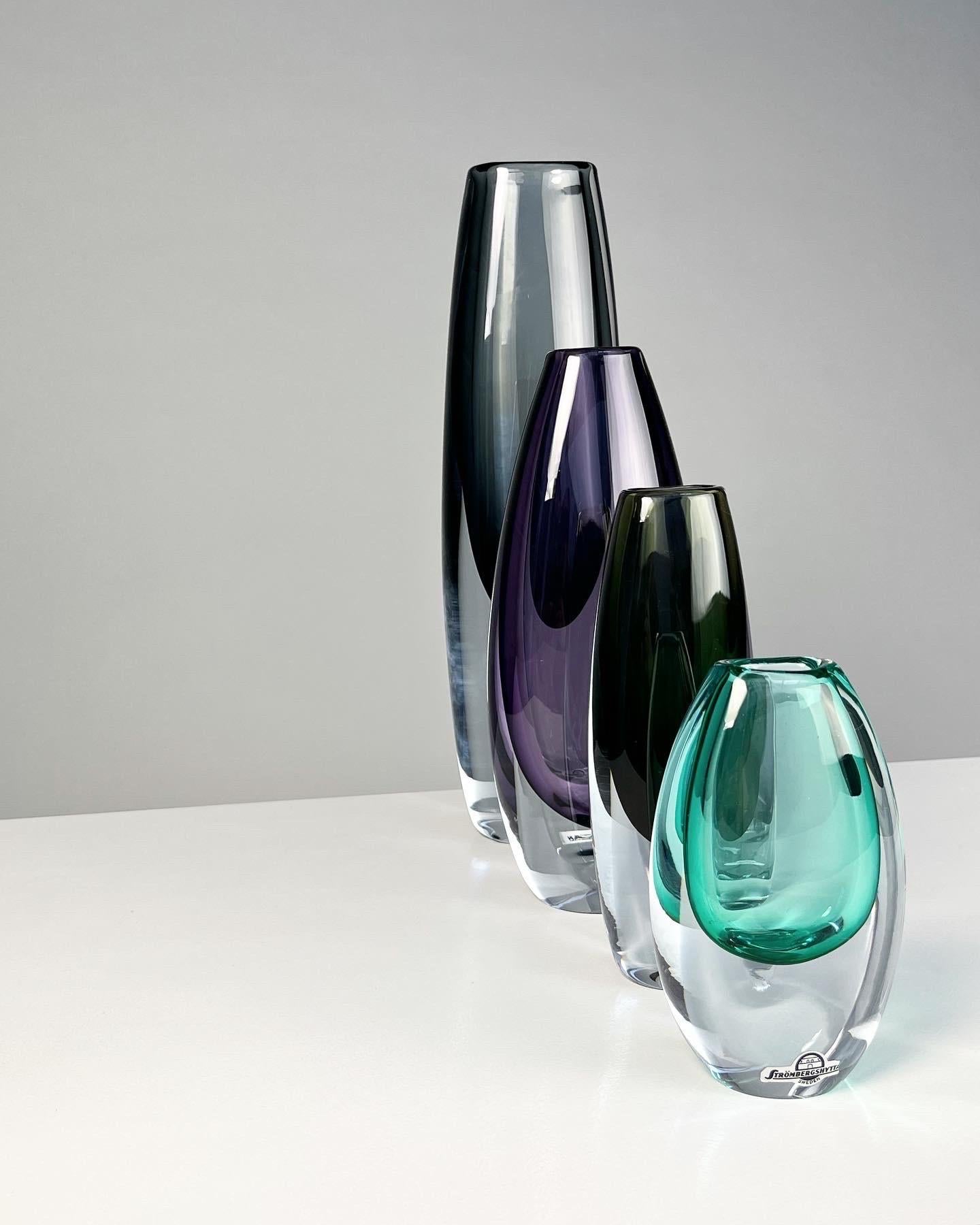 Swedish Set of Four Gunnar Nylund Vases Crystal Sommerso Strömbergshyttan Sweden 1960s