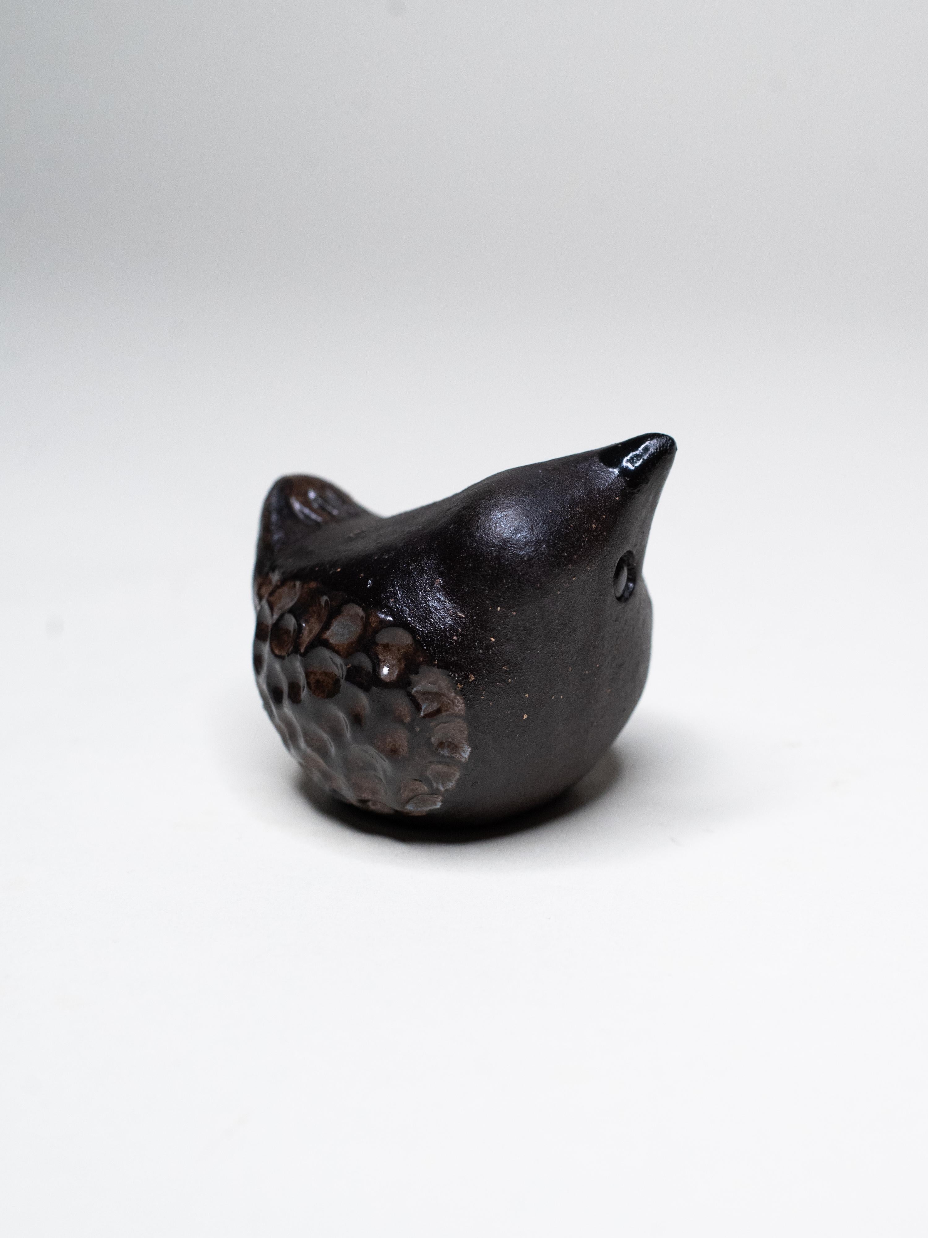 Set of Four Hand-Signed Stoneware Birds by Bengt Wall, Sweden, 1970s For Sale 8