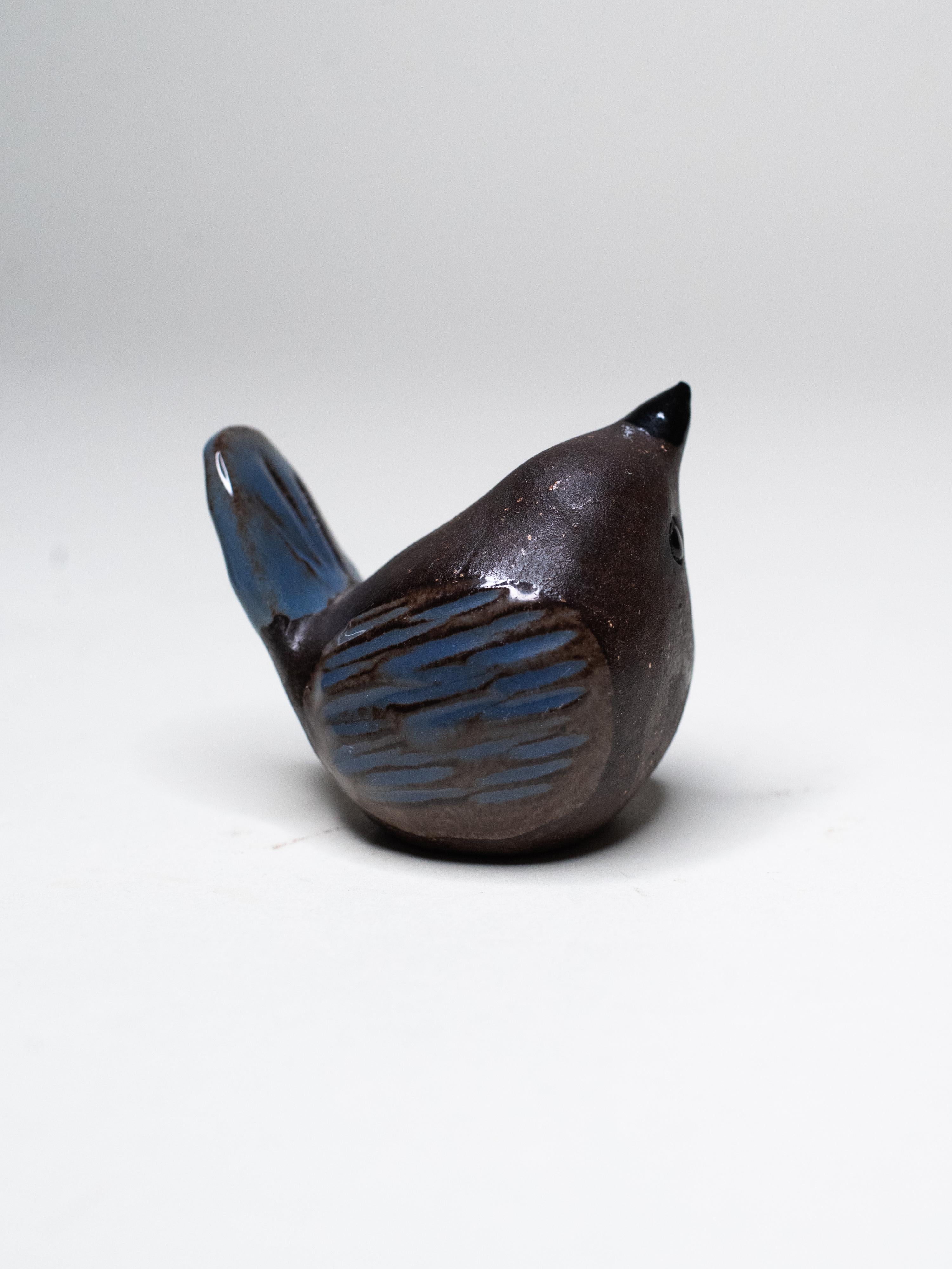 Set of Four Hand-Signed Stoneware Birds by Bengt Wall, Sweden, 1970s For Sale 10