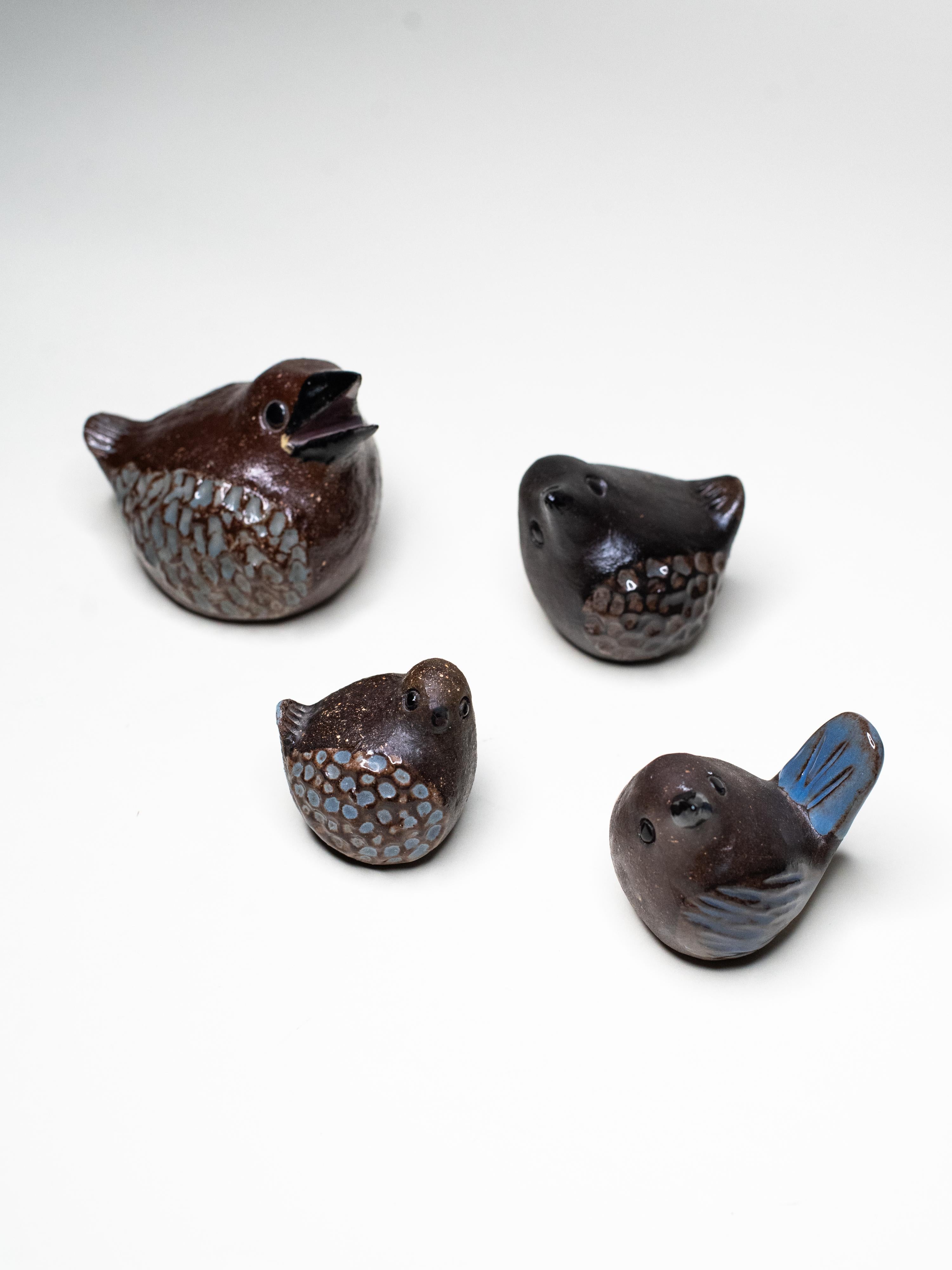 Late 20th Century Set of Four Hand-Signed Stoneware Birds by Bengt Wall, Sweden, 1970s For Sale