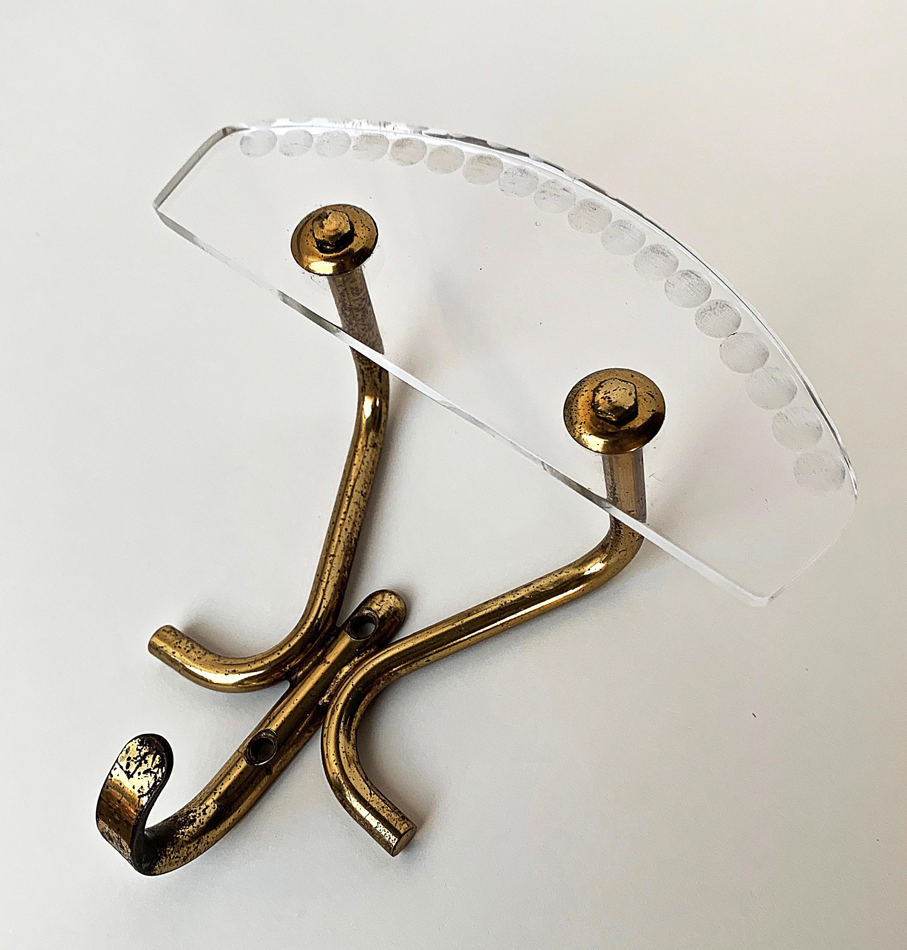 20th Century Set of Four Hangers Made of Lucite and Brass, Italy, 1950s, Coat Hangers For Sale
