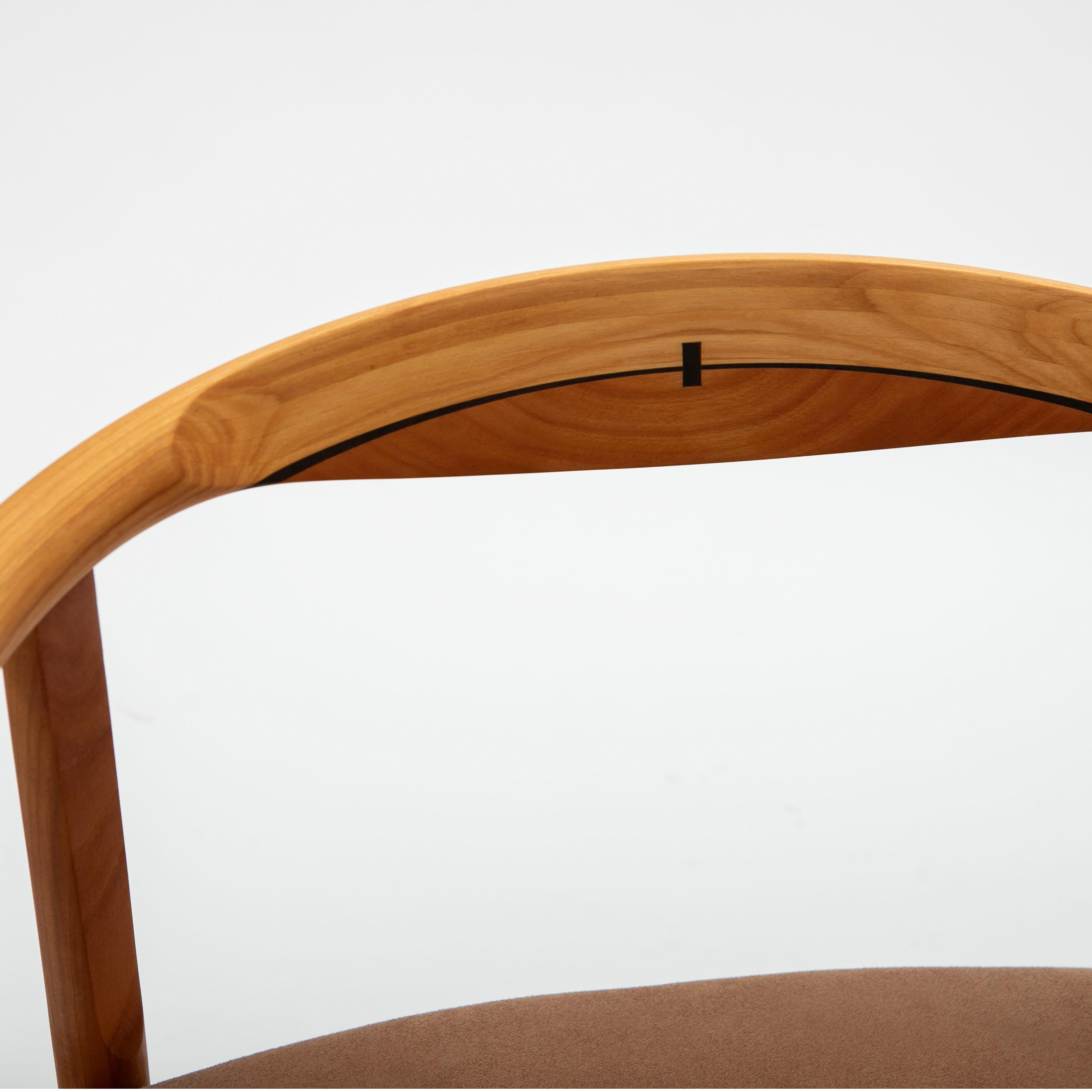 Set di quattro poltrone Hans J. Wegner PP-201 in legno di ciliegio e wengé con pelle scamosciata in vendita 2