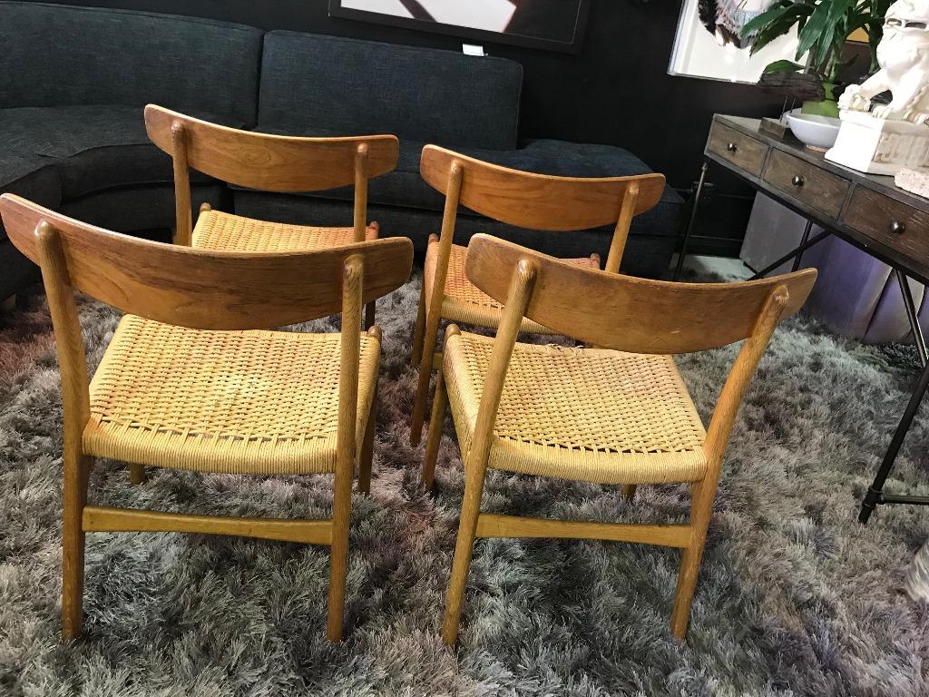 Hans Wegner - Ensemble de quatre chaises de salle à manger classiques Ch23 mi-siècle moderne en vente 2