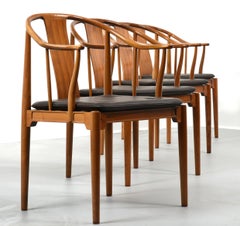 Set of Four Hans Wegner Chinese Chairs in Walnut Fritz Hansen Denmark 1960s