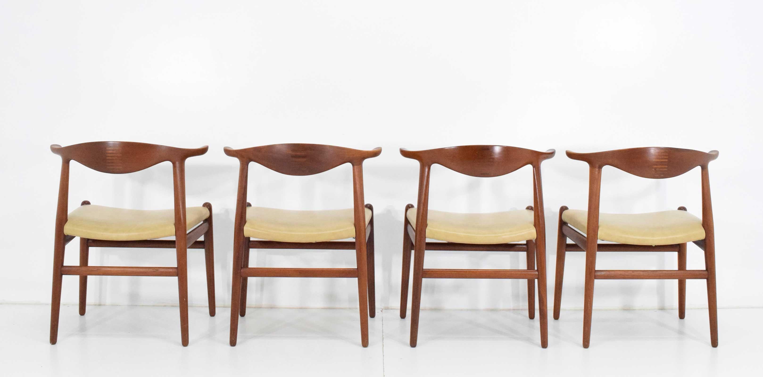 Set of Four Hans Wegner Cow Horn Chairs in Teak and Rosewood 4