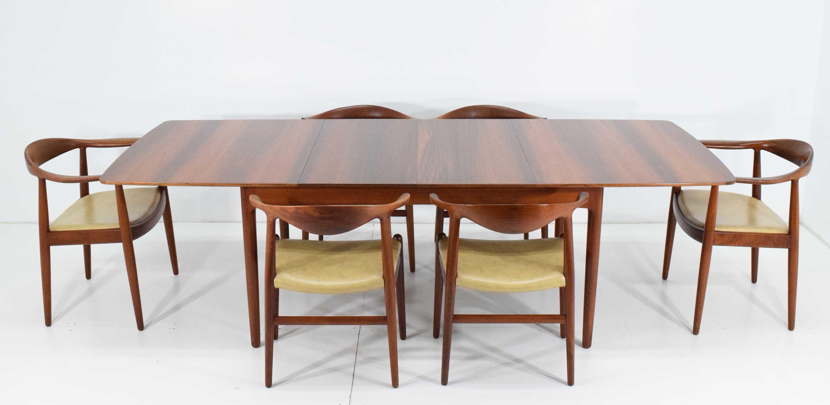 Set of Four Hans Wegner Cow Horn Chairs in Teak and Rosewood 7
