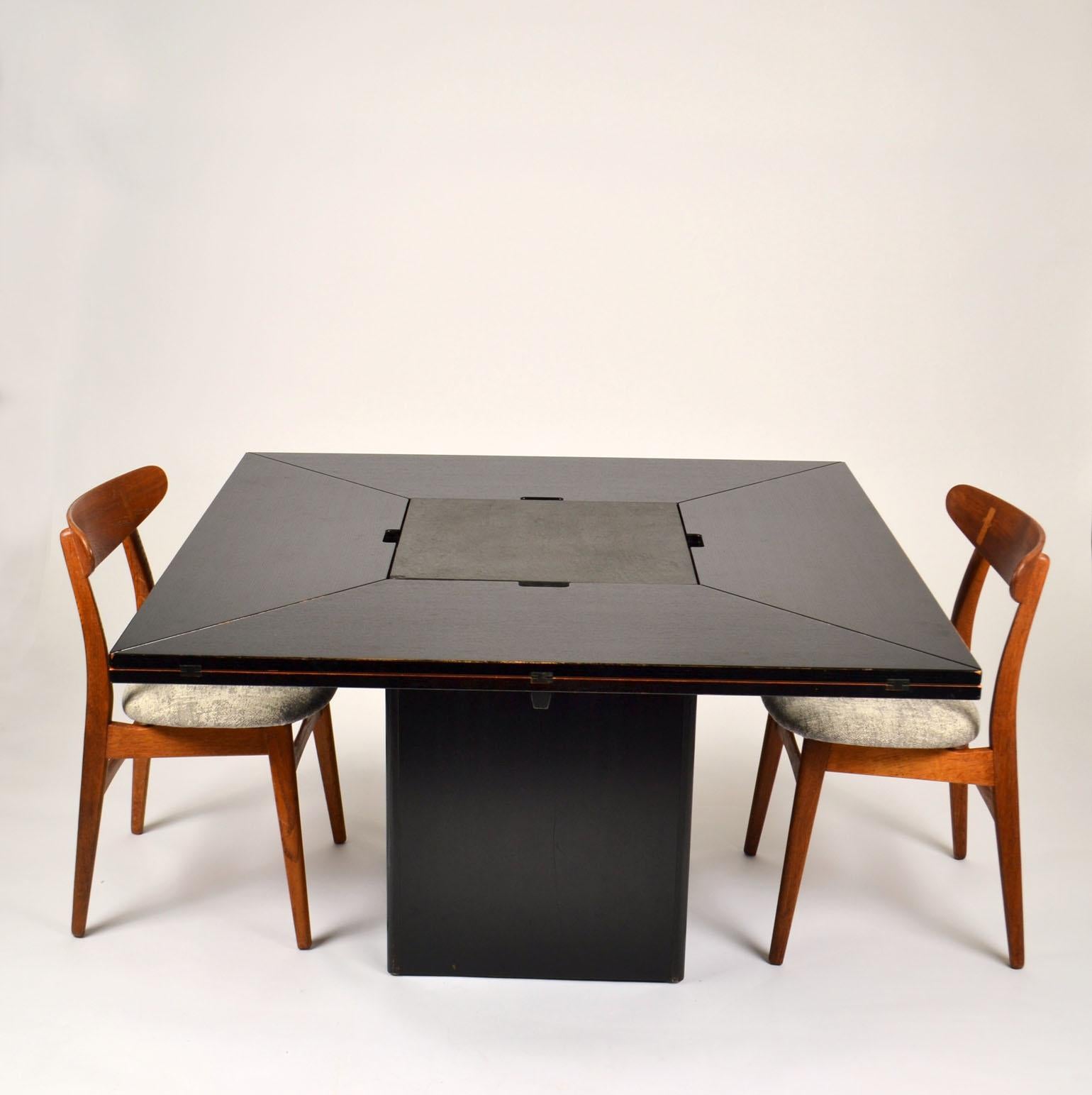 Milieu du XXe siècle Ensemble de quatre chaises de salle à manger Hans Wegner CH30 pour Carl Hansen & Søn en Oak en vente