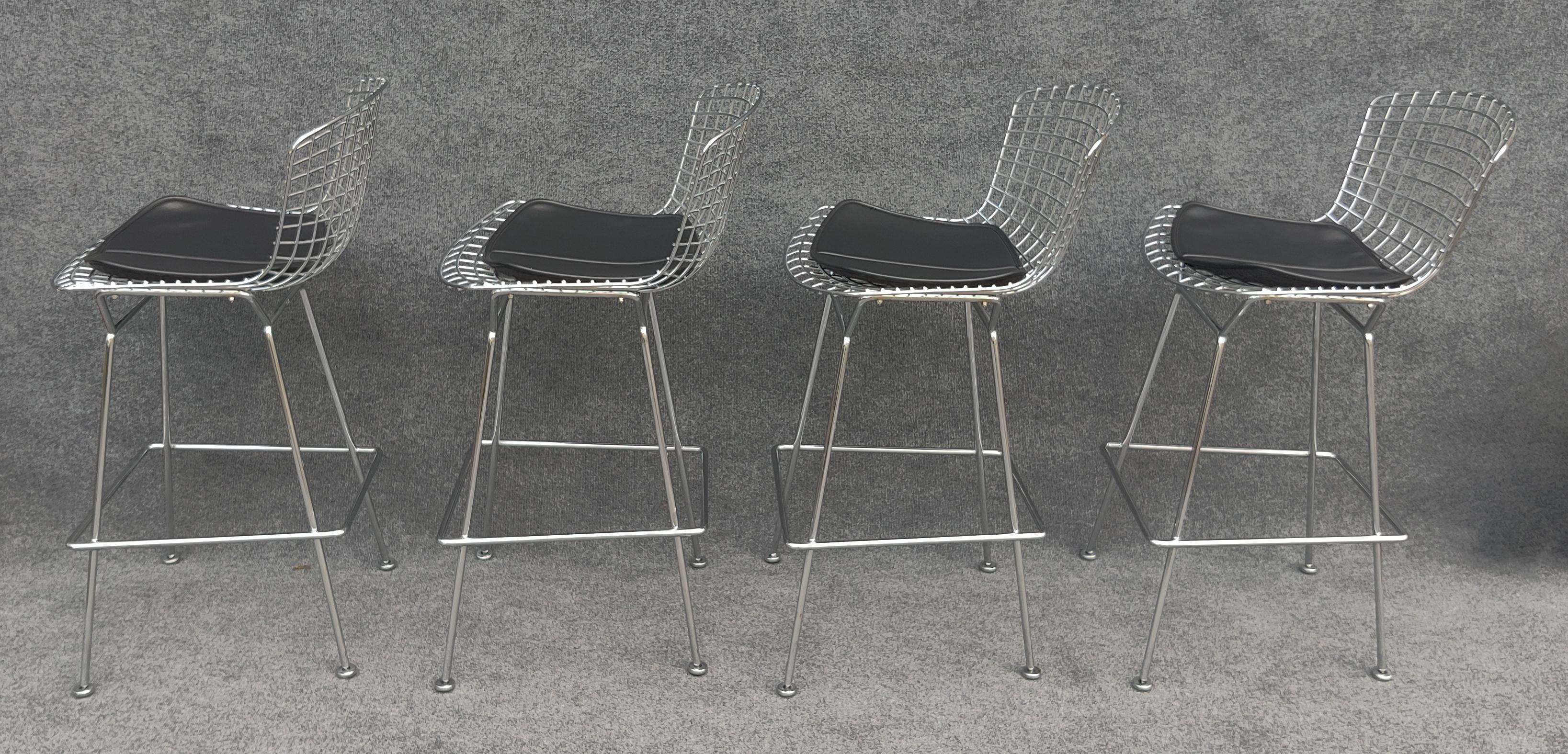 Set of Four Harry Bertoia for Knoll Barstool in Chrome & Black Leatherette For Sale 2