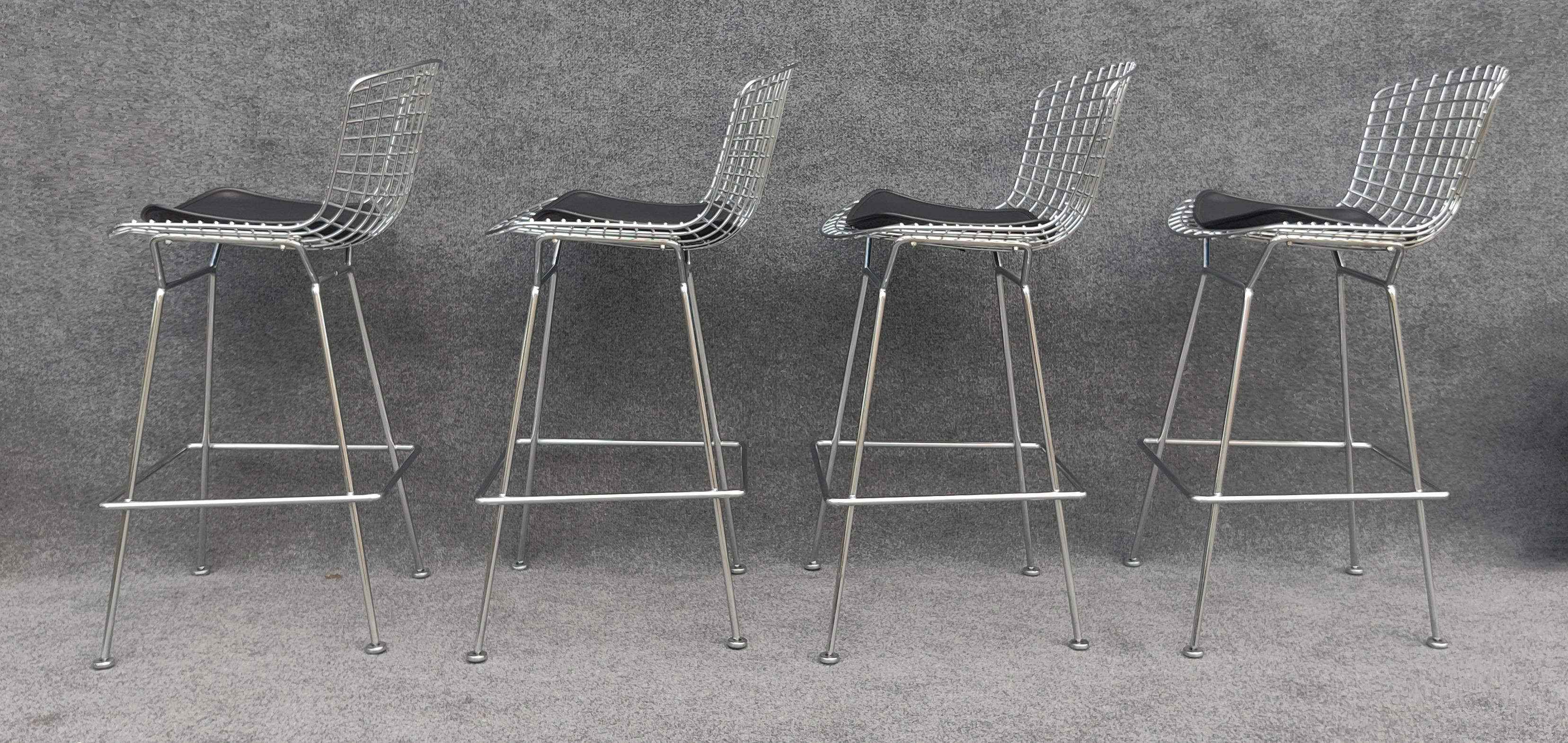 Set of Four Harry Bertoia for Knoll Barstool in Chrome & Black Leatherette For Sale 1