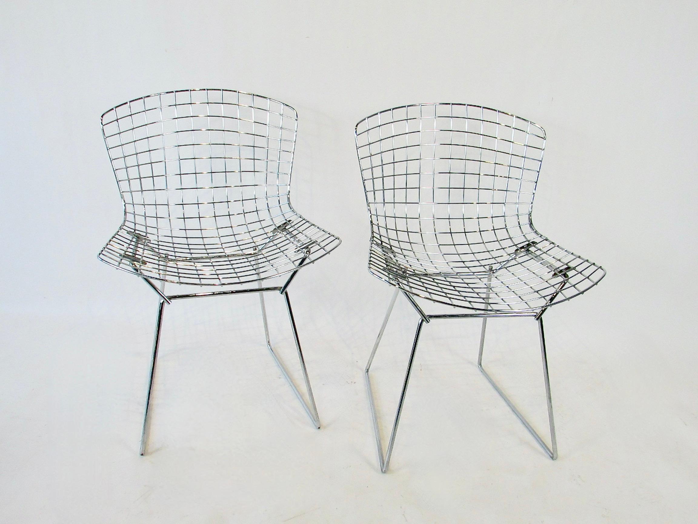 20th Century Set of four Harry Bertoia for Knoll chrome dining chairs with deep red cushions