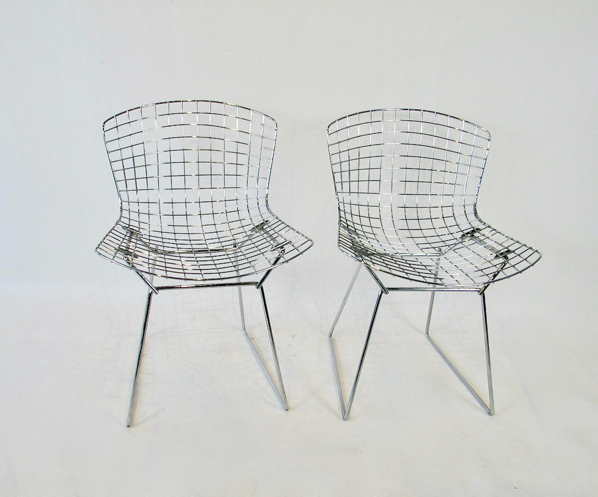 Naugahyde Set of four Harry Bertoia for Knoll chrome dining chairs with deep red cushions