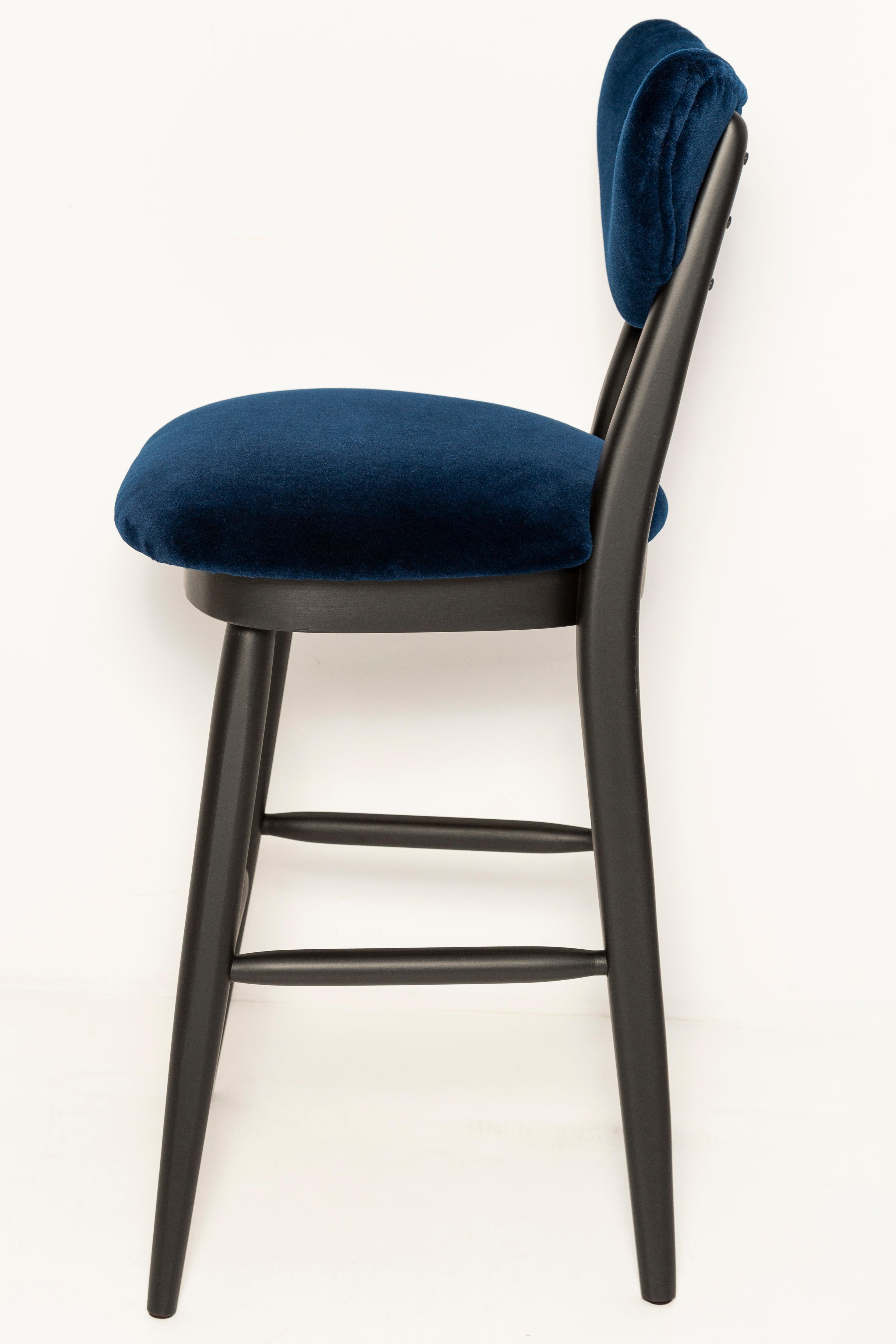 Set of Four Heart Bar Stools, Alpaca Wool, by Vintola Studio, Europe, Poland. For Sale 5
