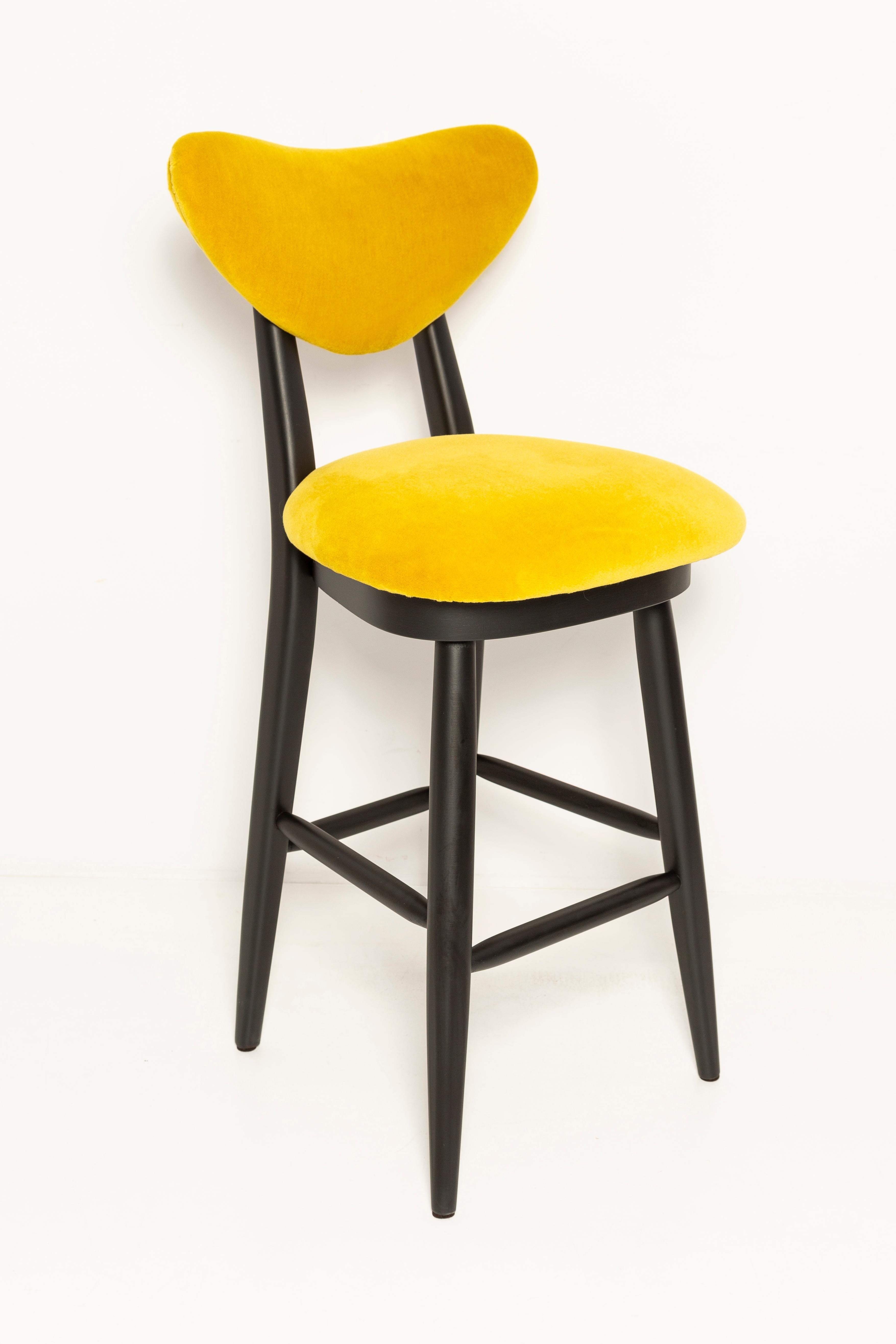 Hand-Carved Set of Four Heart Bar Stools, Alpaca Wool, by Vintola Studio, Europe, Poland. For Sale