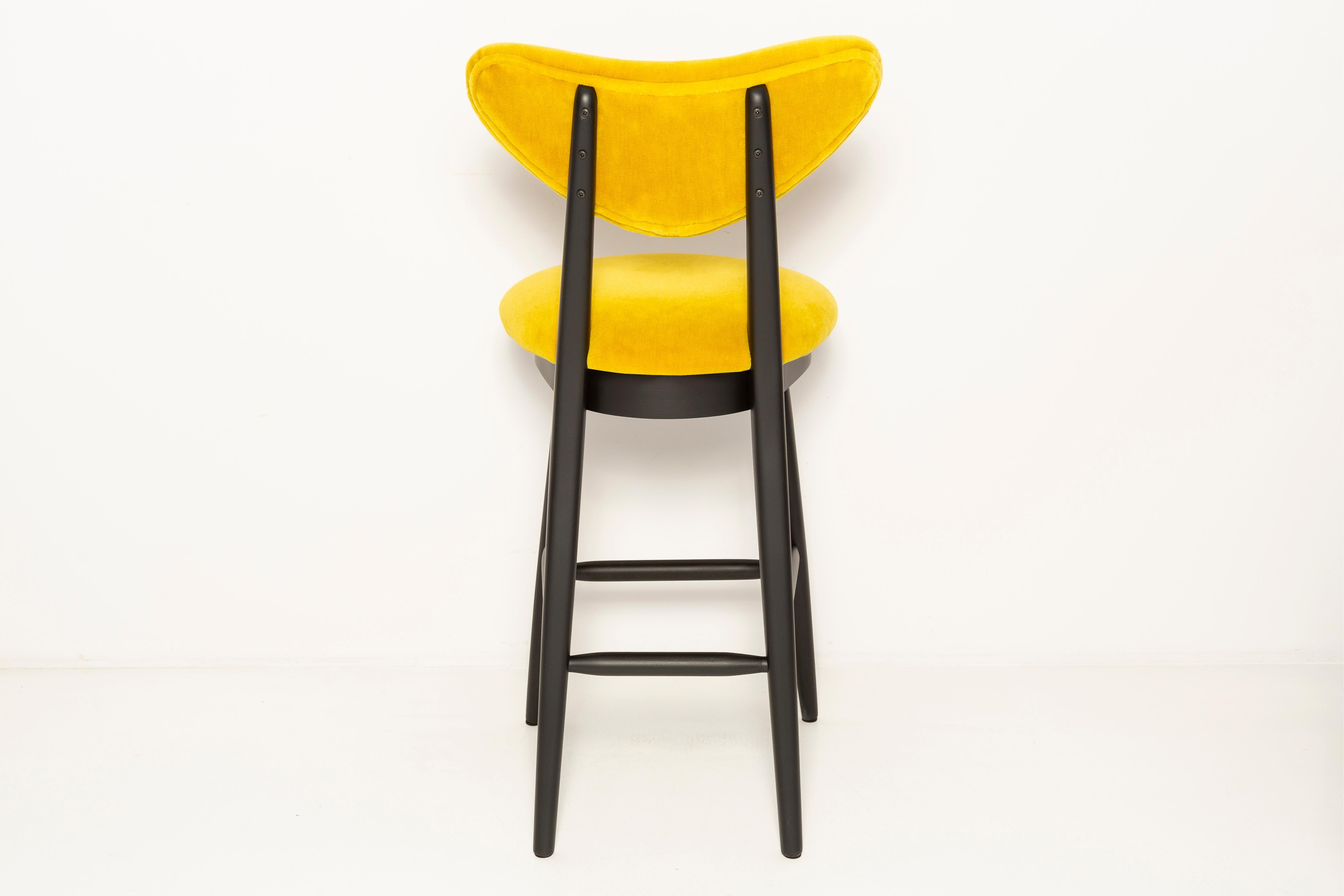 Set of Four Heart Bar Stools, Alpaca Wool, by Vintola Studio, Europe, Poland. In New Condition For Sale In 05-080 Hornowek, PL