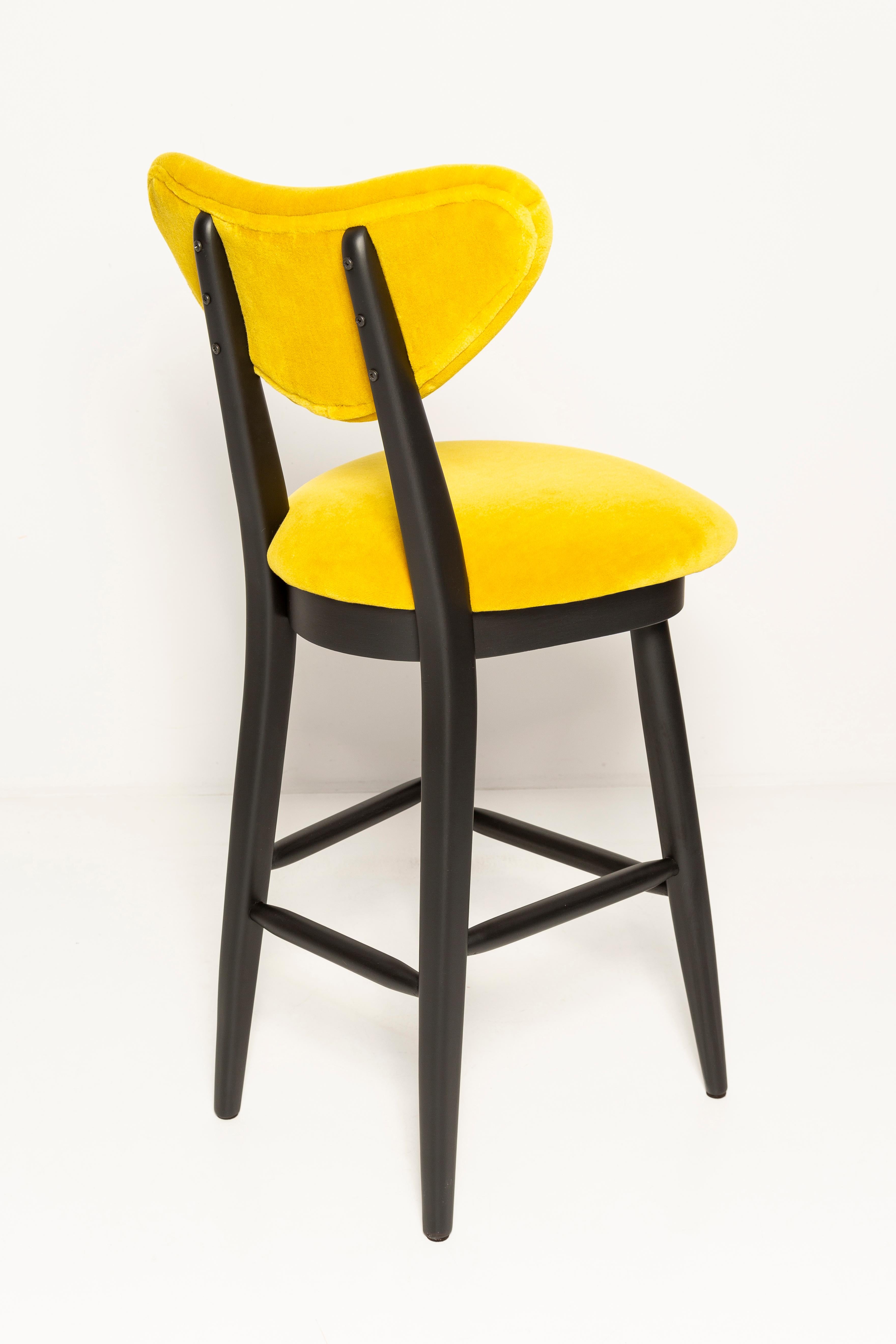 Contemporary Set of Four Heart Bar Stools, Alpaca Wool, by Vintola Studio, Europe, Poland. For Sale