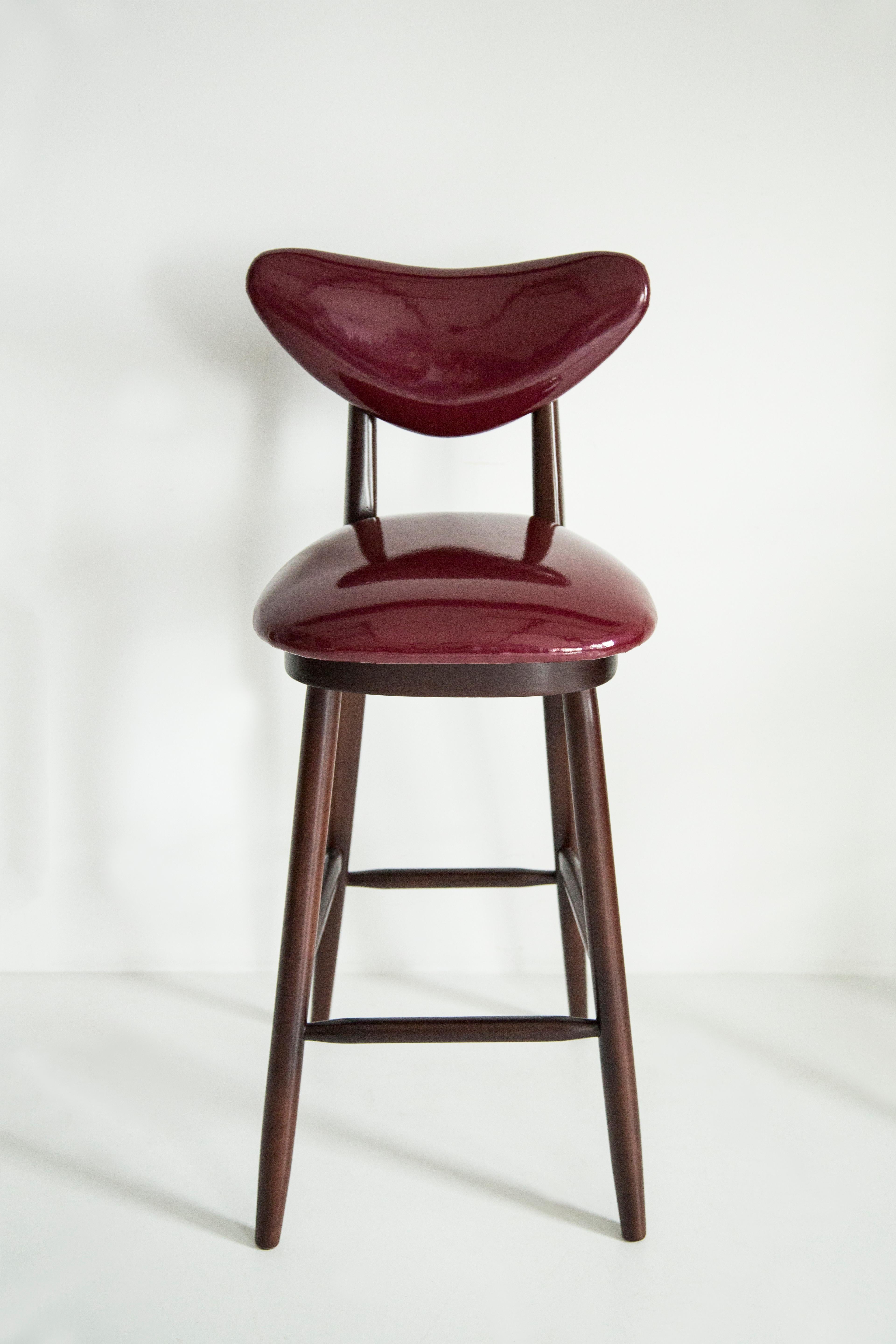 Polonais Ensemble de quatre tabourets de bar à cœur, par Vintola Studio, Europe, Pologne. en vente
