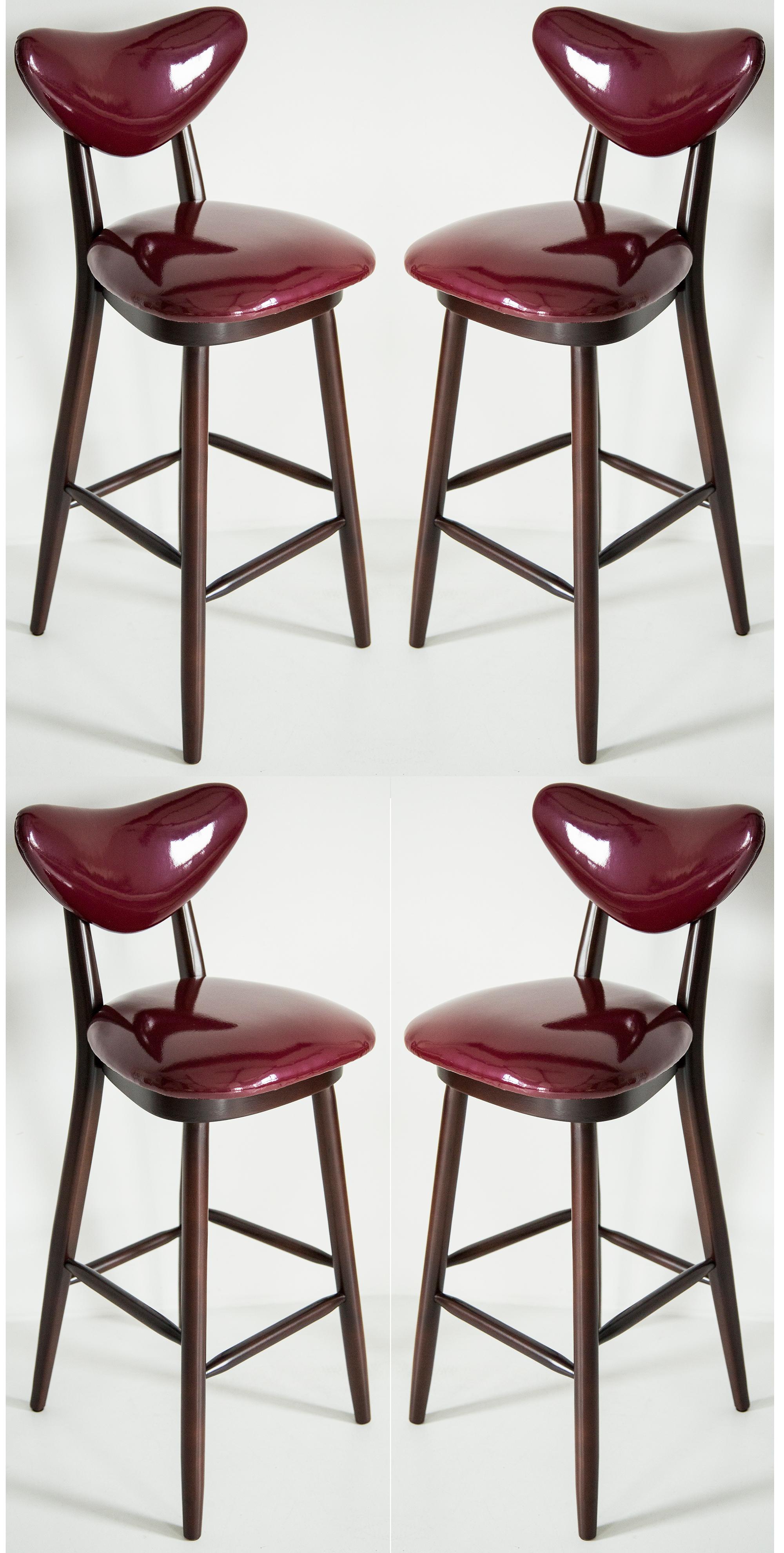 Ensemble de quatre tabourets de bar à cœur, par Vintola Studio, Europe, Pologne. Neuf - En vente à 05-080 Hornowek, PL