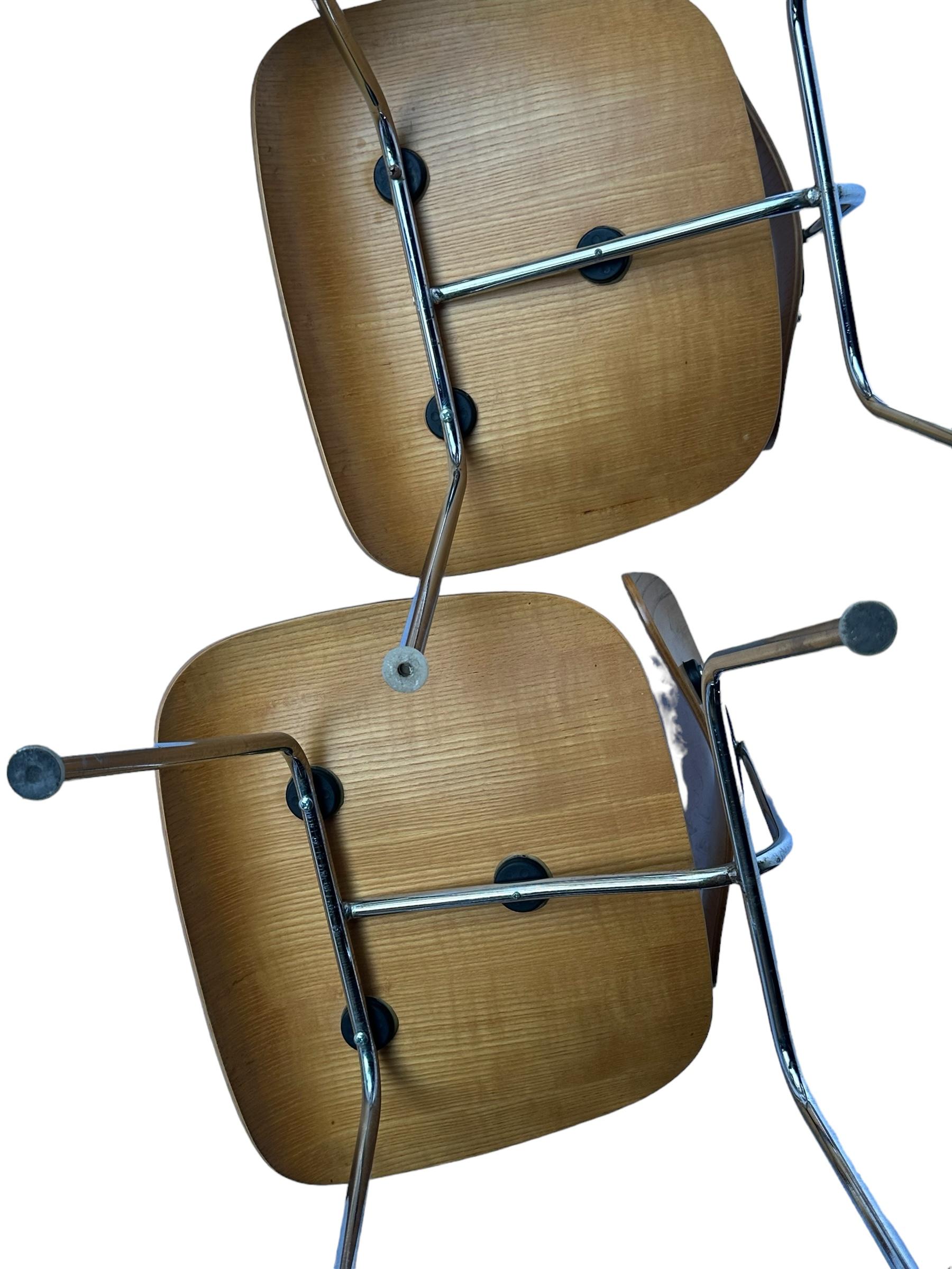 Set of Four Herman Miller Eames DCM Dining Chairs For Sale 12