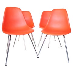 Set of Four Herman Miller Eames Plastic Dining Chairs