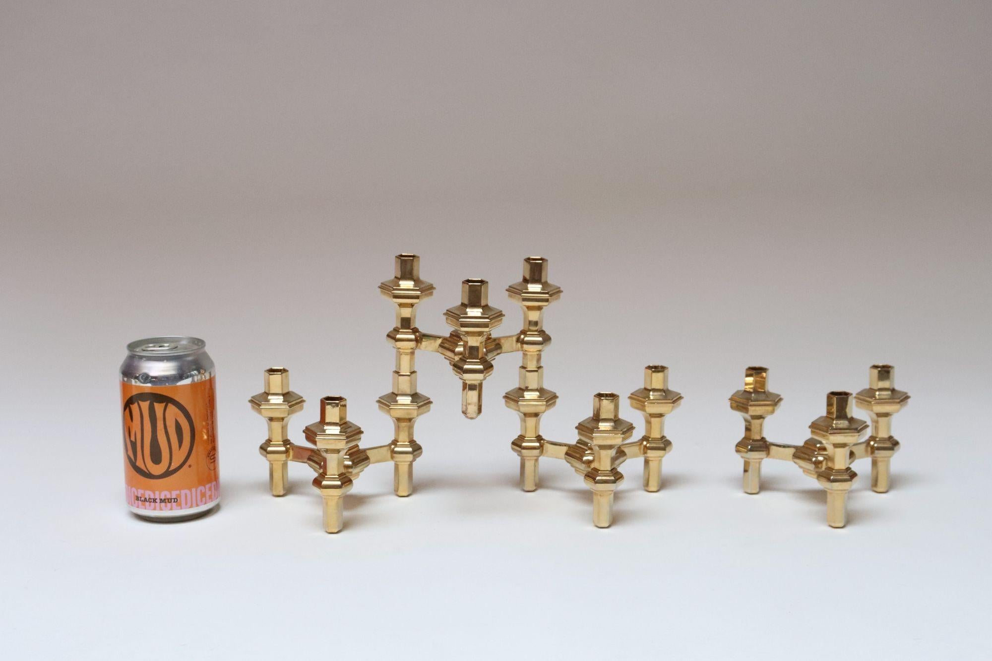 Set of Four Hexagonal-Form Stackable Brass Candleholders by Nagel Geschenke For Sale 4