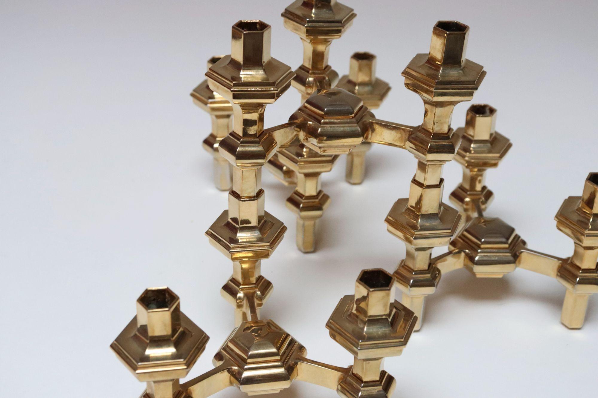Set of Four Hexagonal-Form Stackable Brass Candleholders by Nagel Geschenke For Sale 10
