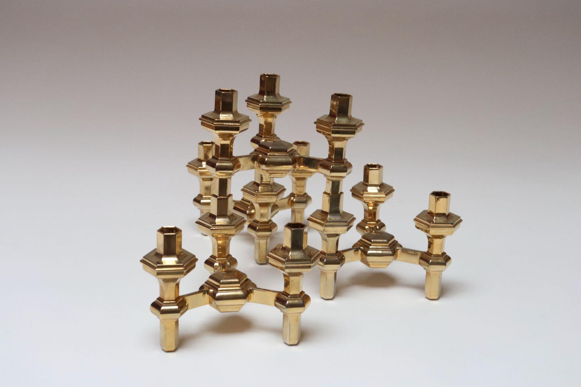 Mid-20th Century Set of Four Hexagonal-Form Stackable Brass Candleholders by Nagel Geschenke For Sale
