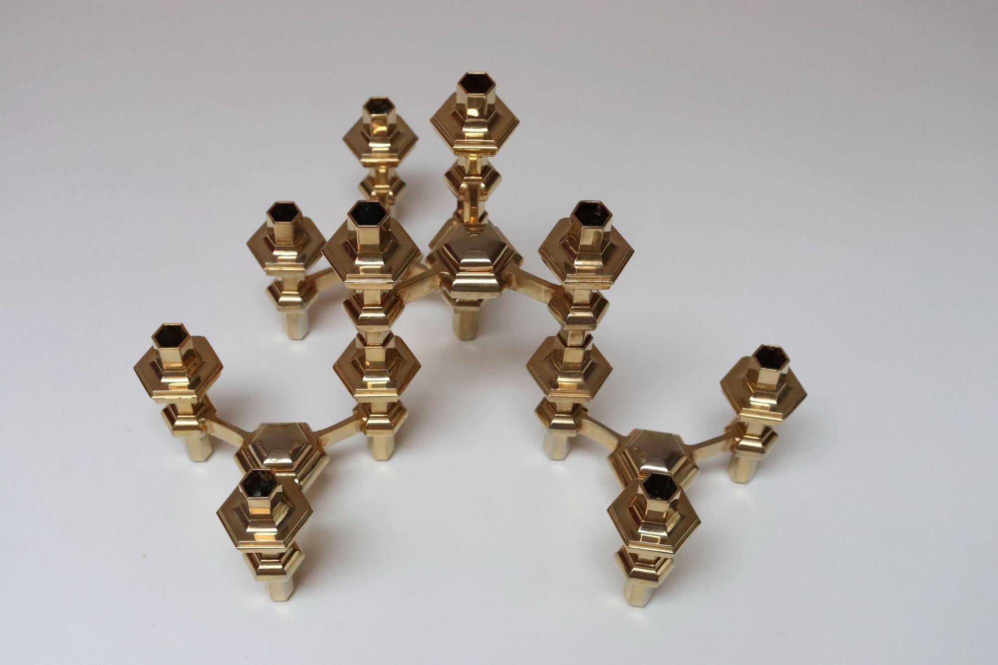 Set of Four Hexagonal-Form Stackable Brass Candleholders by Nagel Geschenke For Sale 1