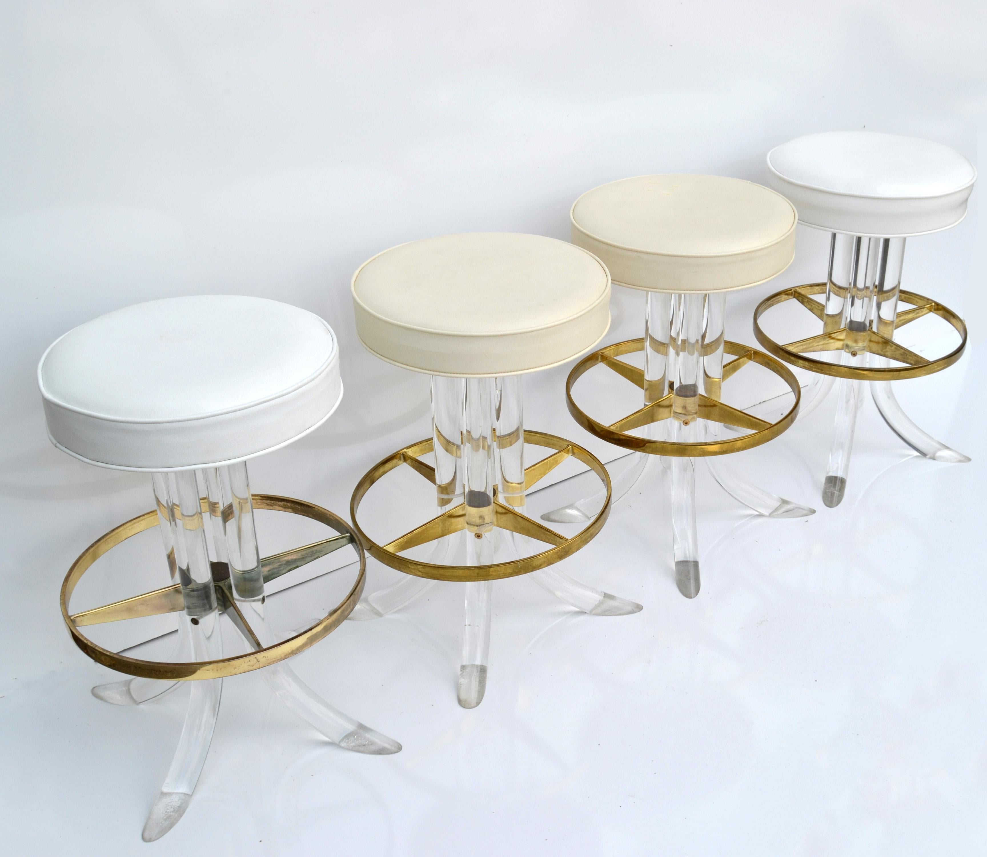 Set of Four Hill Manufacturing Swivel Lucite Bar Stool Brass Plated Footrest  In Good Condition In Miami, FL