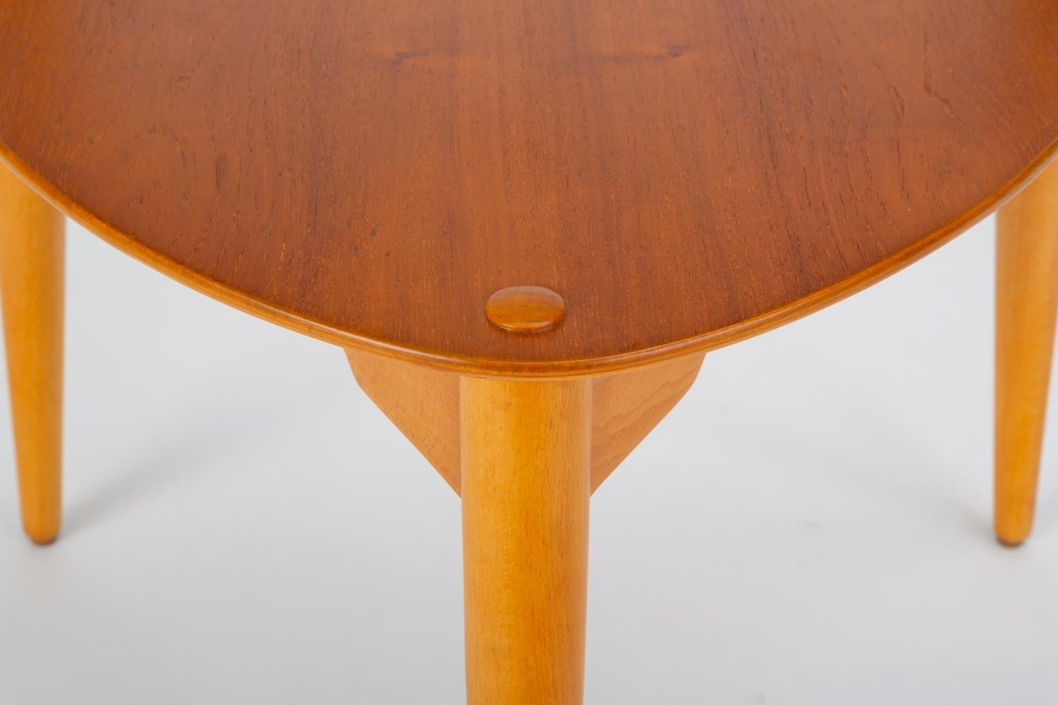 Set of Four “Hjertstolen” Dining Chairs by Hans Wegner for Fritz Hansen 4