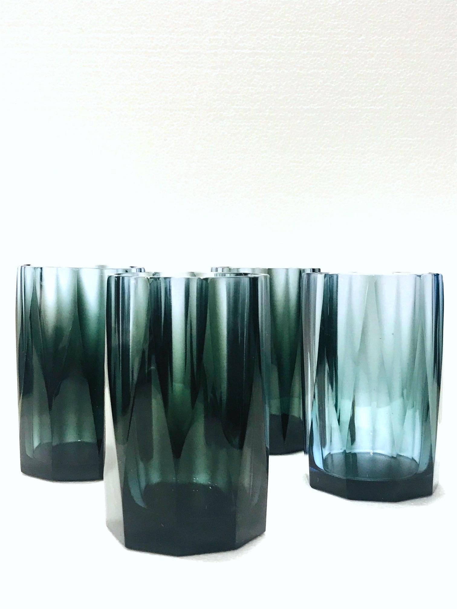 Set of Four Hollywood Regency Barware Glasses with Faceted Design in Blue-Grey In Good Condition In Fort Lauderdale, FL