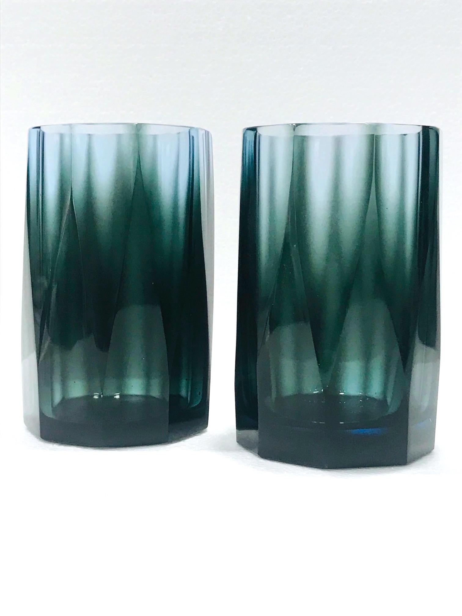 Blown Glass Set of Four Hollywood Regency Barware Glasses with Faceted Design in Blue-Grey